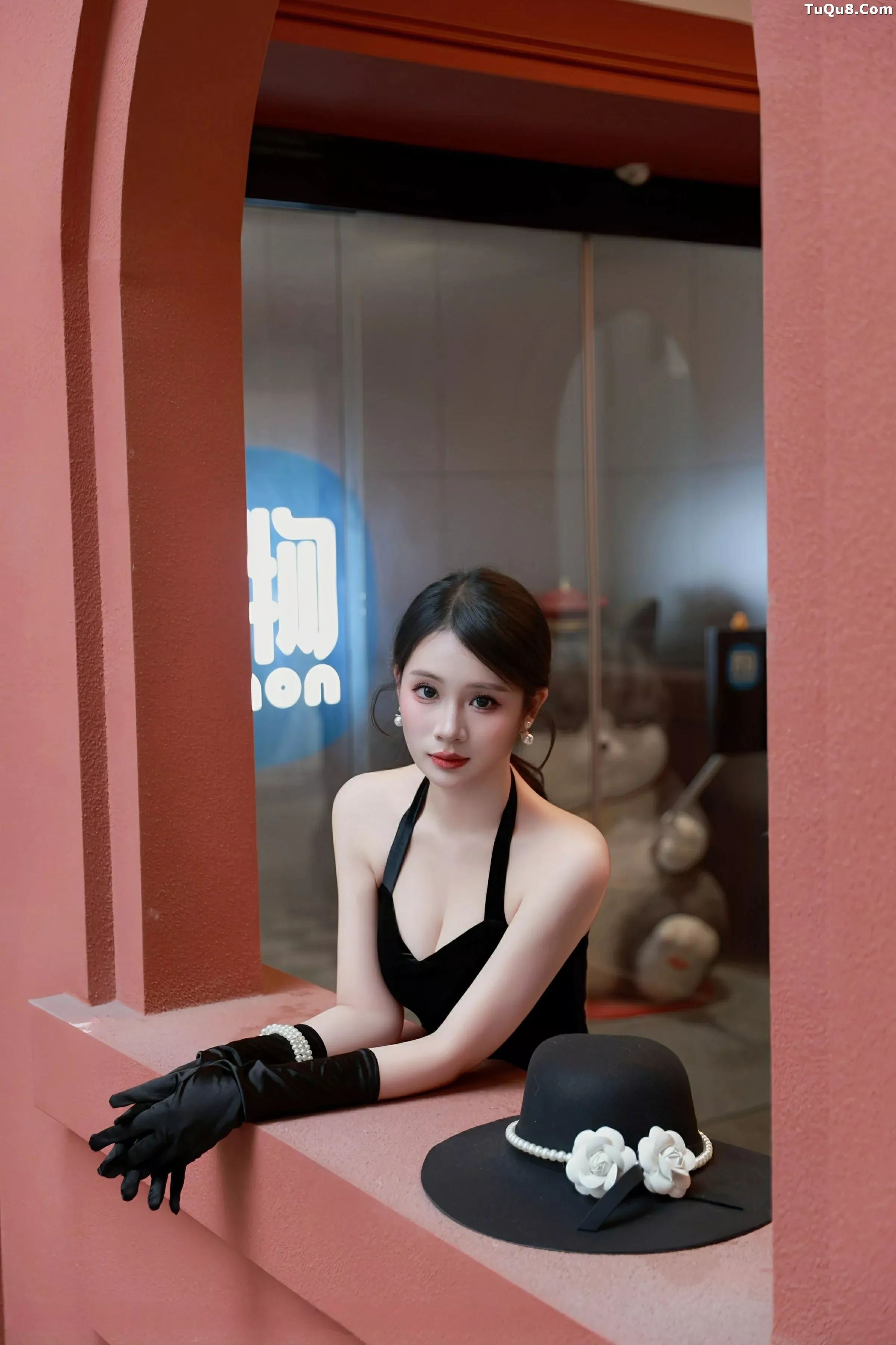 [[XiuRen秀人网]秀人网]No.10509_模特南乔性感黑色连衣裙+紫色情趣内衣秀柔美身姿撩人诱惑写真89P