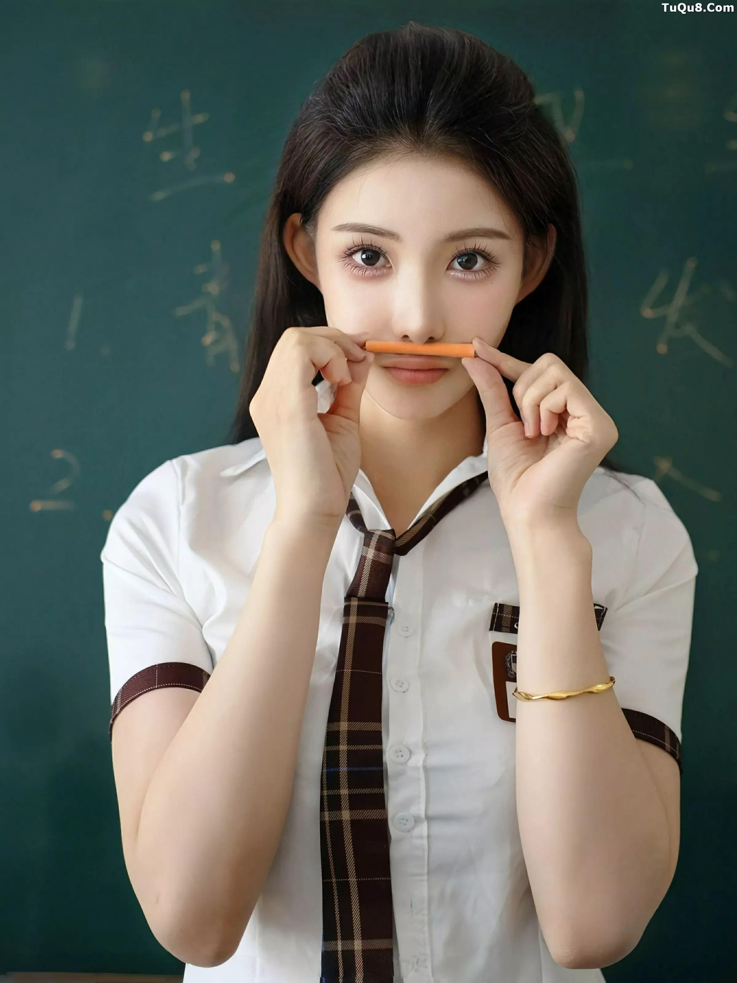 [[XiuRen秀人网]秀人网]No.10512_模特梨霜儿性感学妹制服露黑色内衣配黑丝袜秀凹凸身材诱惑写真81P