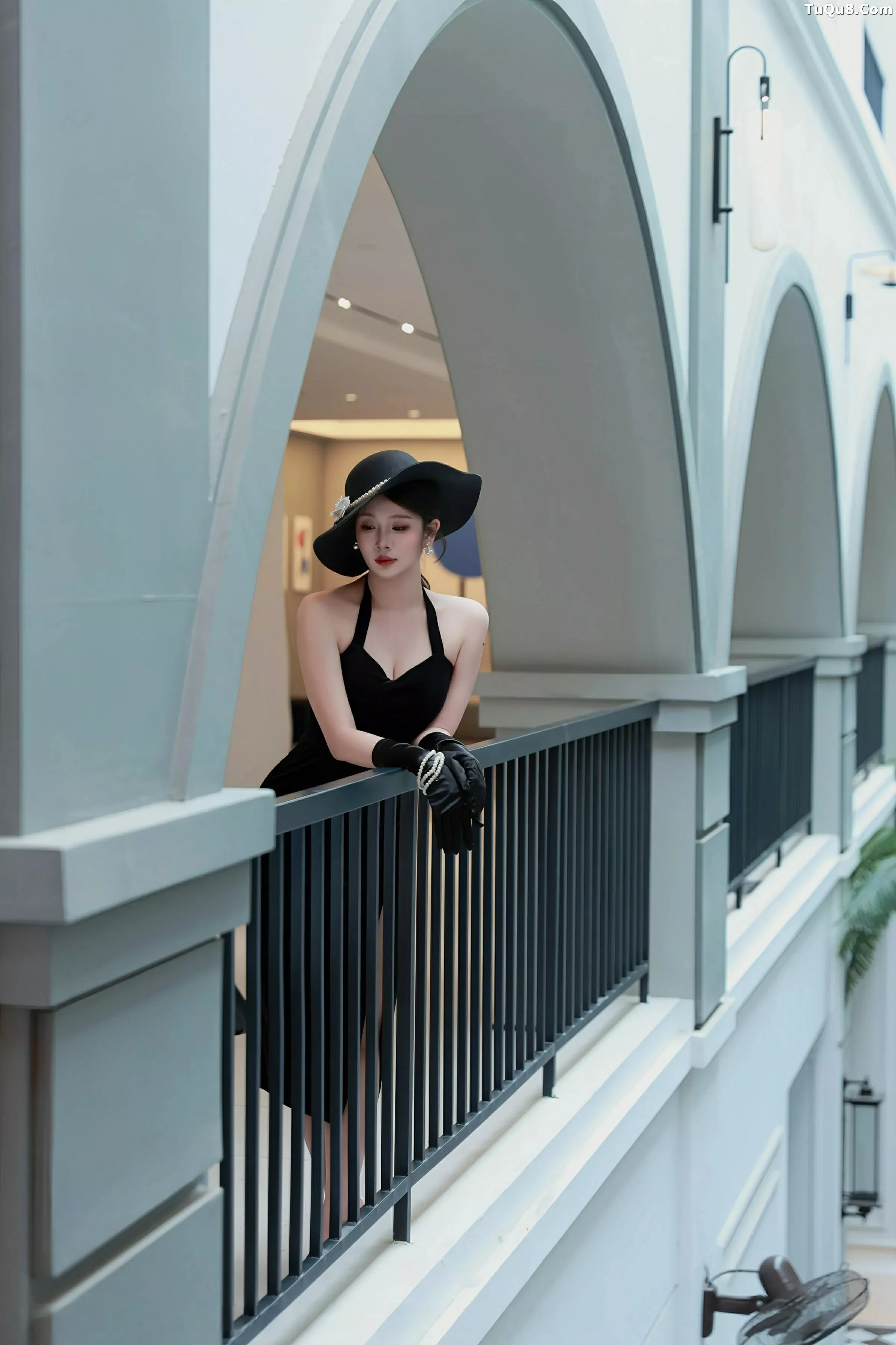 [[XiuRen秀人网]秀人网]No.10509_模特南乔性感黑色连衣裙+紫色情趣内衣秀柔美身姿撩人诱惑写真89P