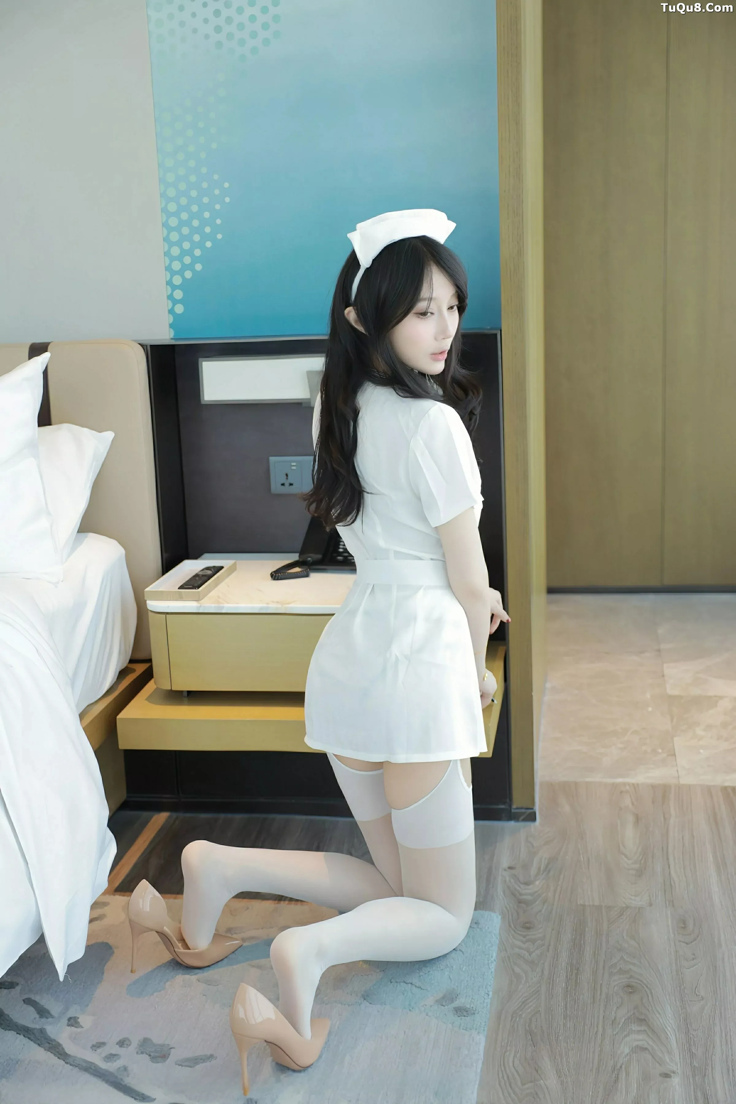 [[XiuRen秀人网]秀人网]No.10507_模特玥儿玥er性感白色护士制服配白丝吊袜秀曼妙身姿诱惑写真72P