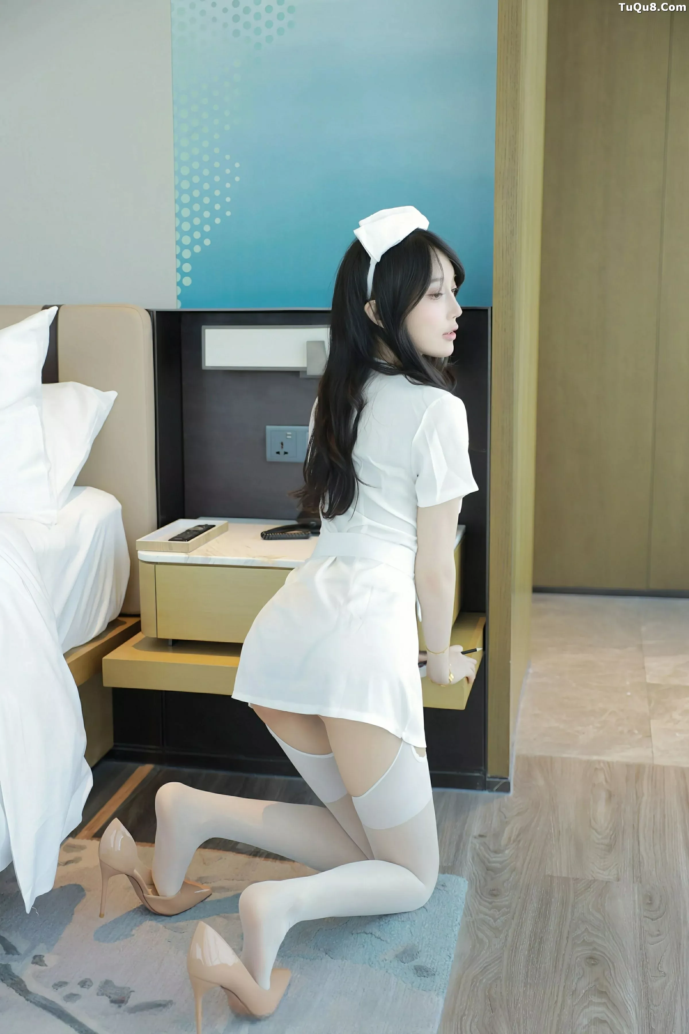 [[XiuRen秀人网]秀人网]No.10507_模特玥儿玥er性感白色护士制服配白丝吊袜秀曼妙身姿诱惑写真72P