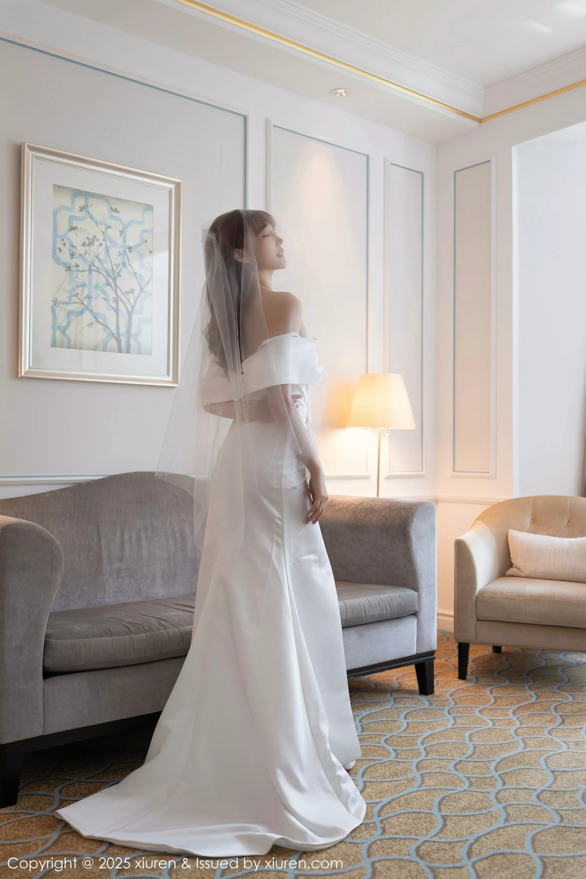 [[XiuRen秀人网]秀人网]No.10535_模特陆萱萱性感白色蕾丝情趣婚纱配肉丝吊袜秀柔美身姿诱惑写真80P