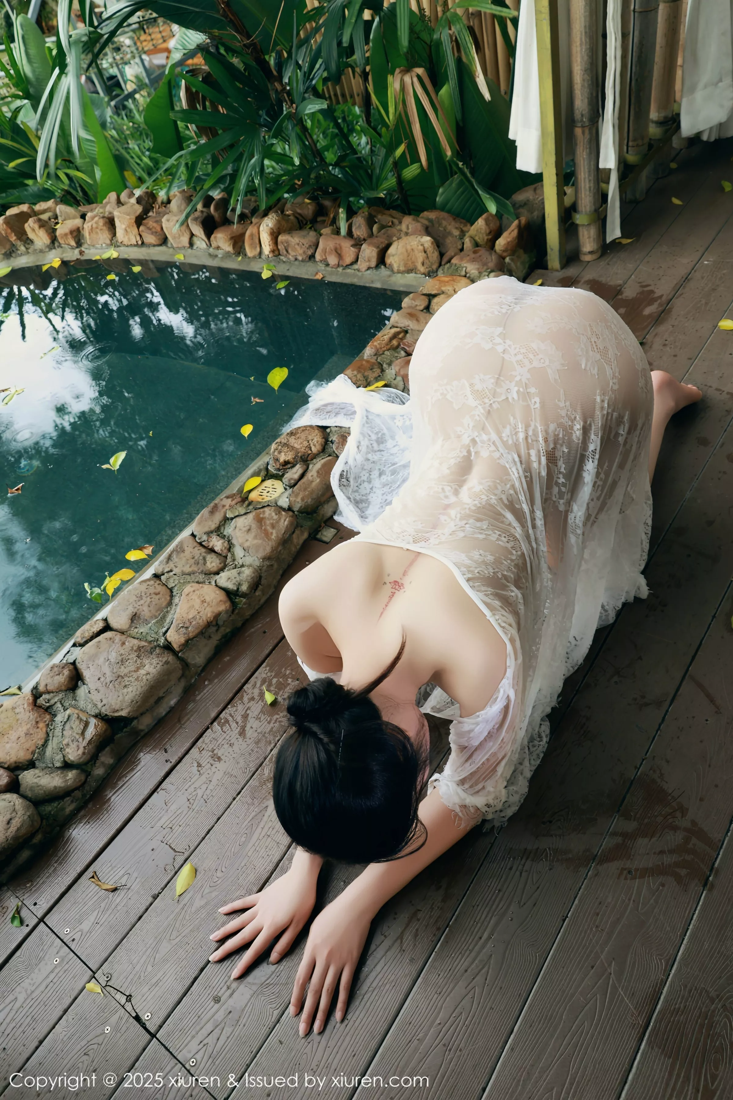 [[XiuRen秀人网]秀人网]No.10538_模特南乔性感浅绿色旗袍服饰配超薄无内肉丝秀完美身材诱惑写真84P