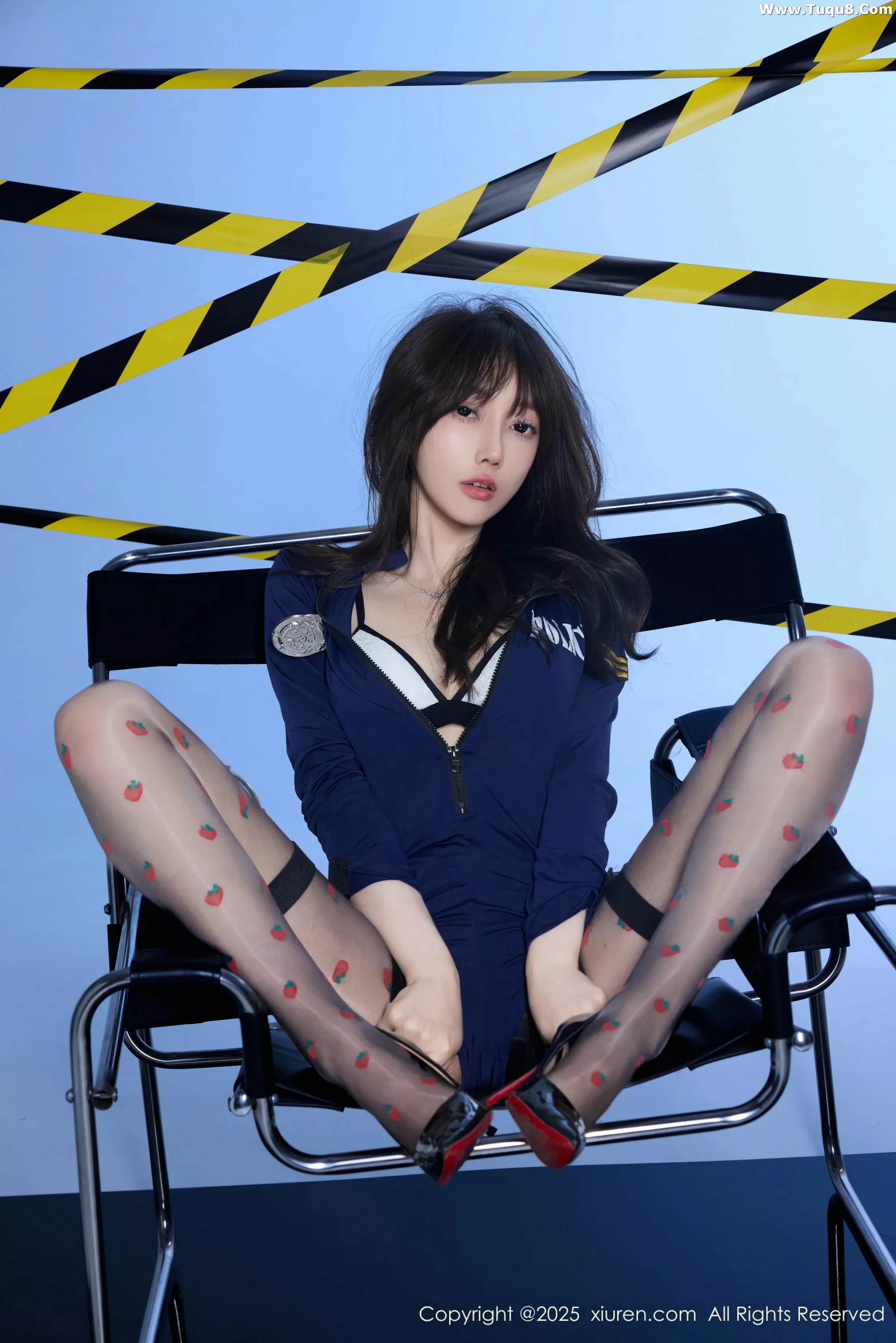 [[XiuRen秀人网]秀人网]No.10544_模特玥儿玥er性感制服配草莓黑丝+胶带裹身秀曼妙身姿诱惑写真68P