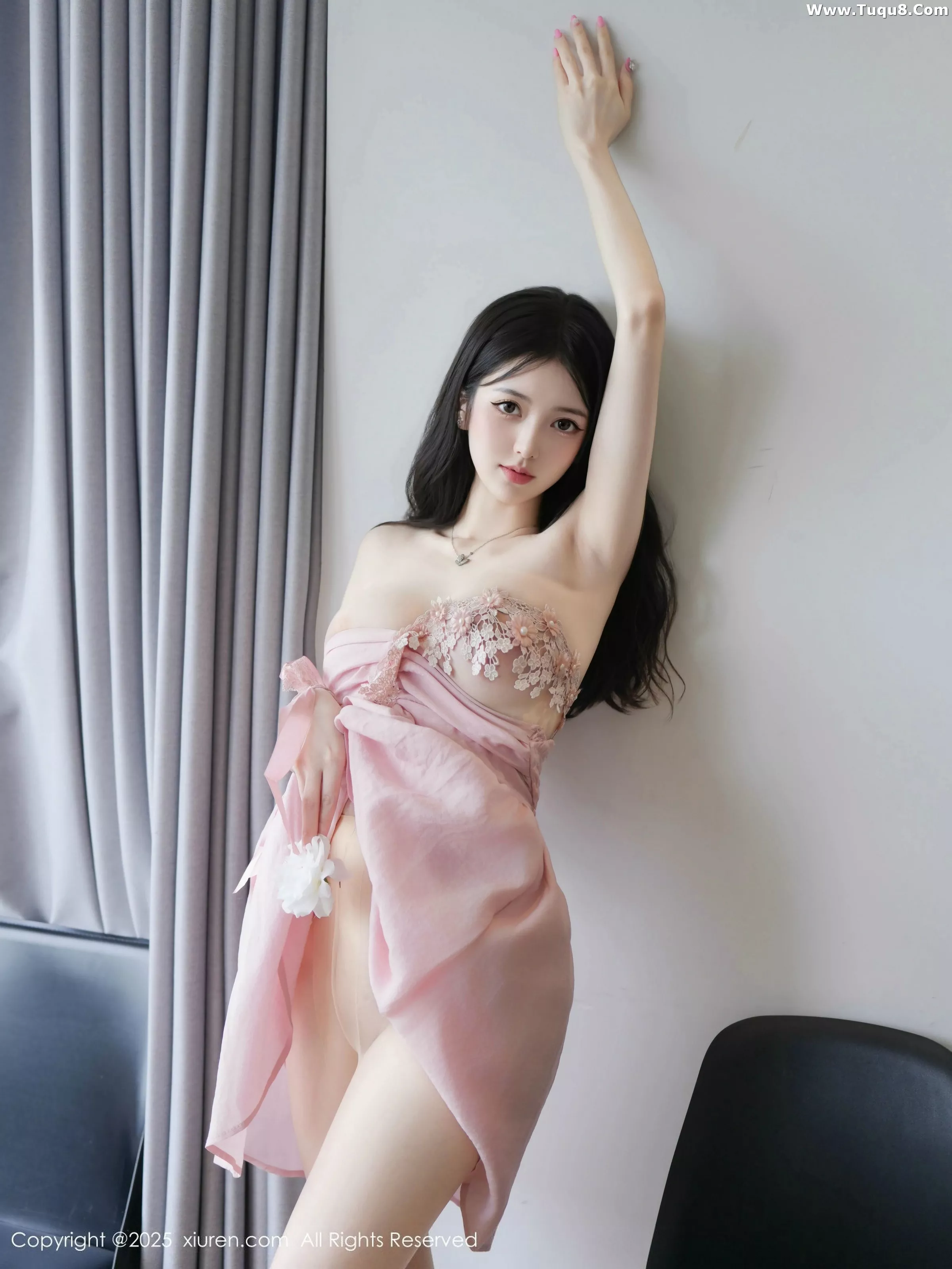 [[XiuRen秀人网]秀人网]No.10545_模特白小蝶性感粉色连衣短裙配超薄肉丝半脱秀完美曲线诱惑写真62P