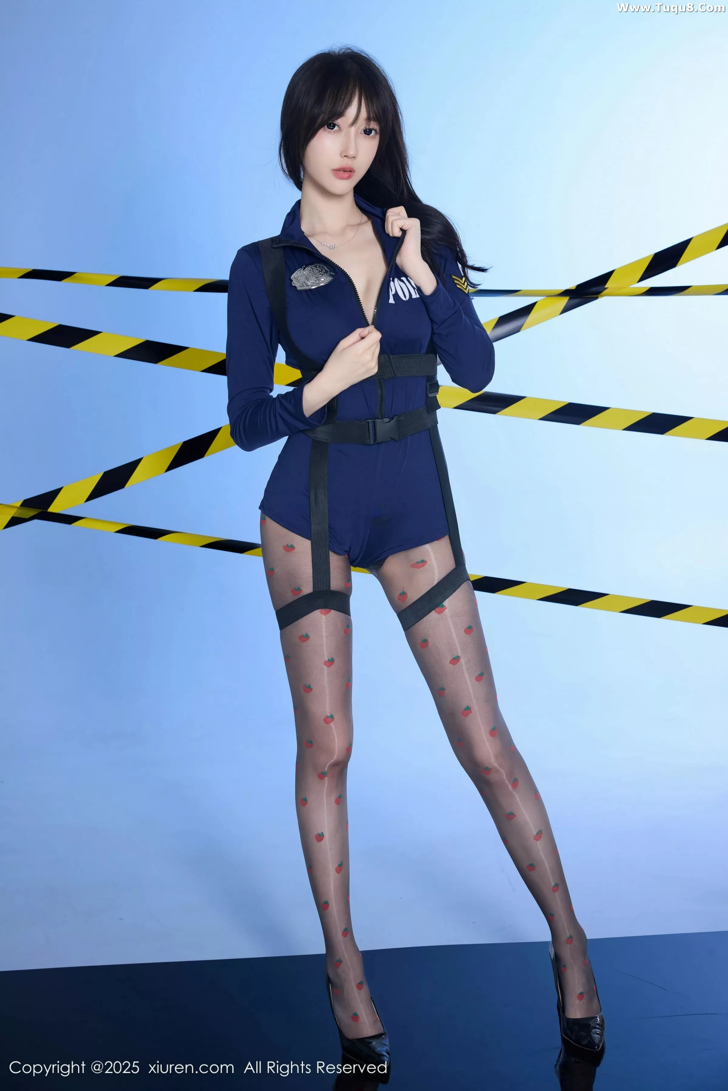 [[XiuRen秀人网]秀人网]No.10544_模特玥儿玥er性感制服配草莓黑丝+胶带裹身秀曼妙身姿诱惑写真68P