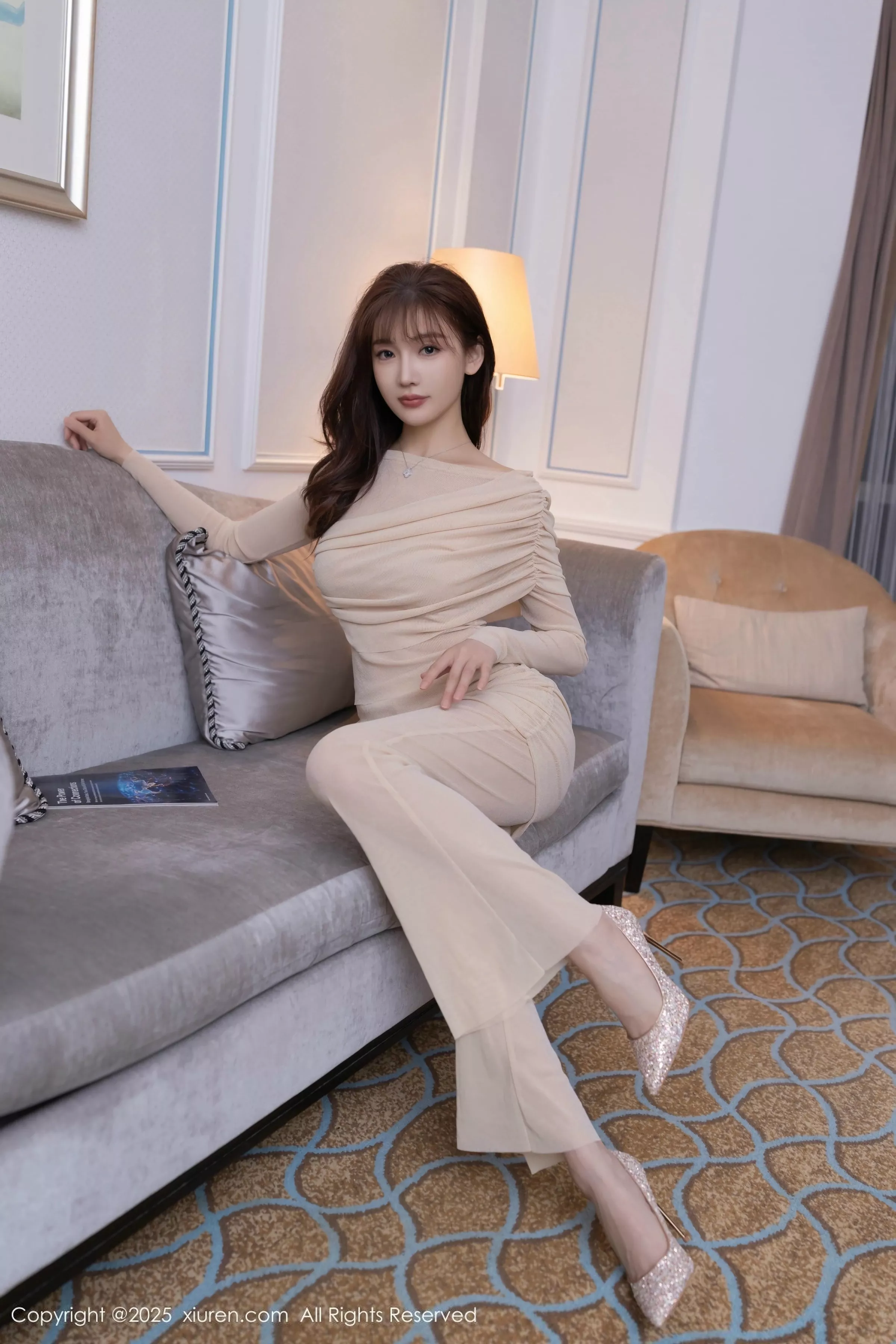 [[XiuRen秀人网]秀人网]No.10436_模特陆萱萱性感白色情趣内衣配白色丝袜秀柔美身材撩人诱惑写真80P