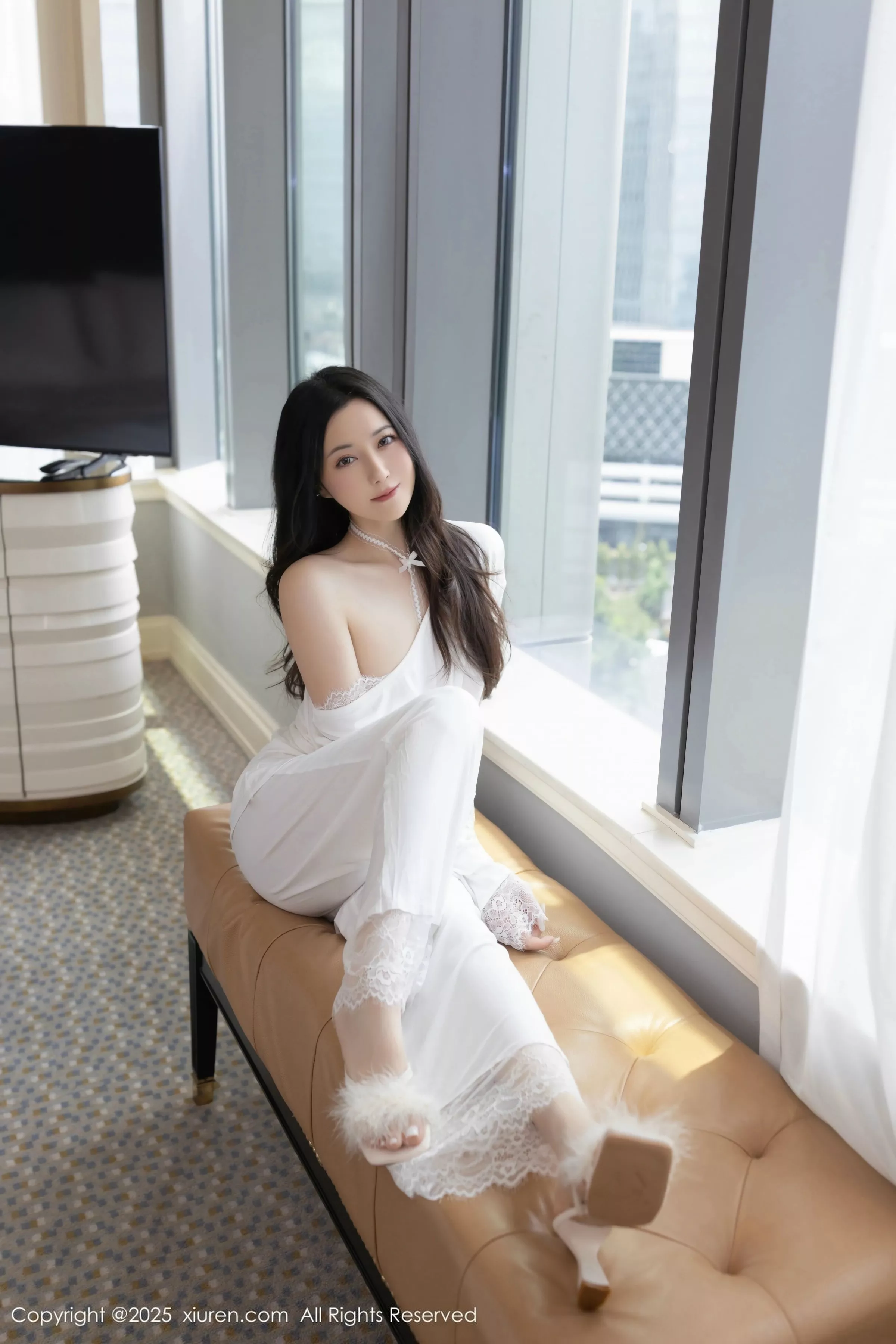 [[XiuRen秀人网]秀人网]No.10445_模特鱼子酱Fish性感白色连衣裙露白色内衣秀曼妙身材诱惑写真81P