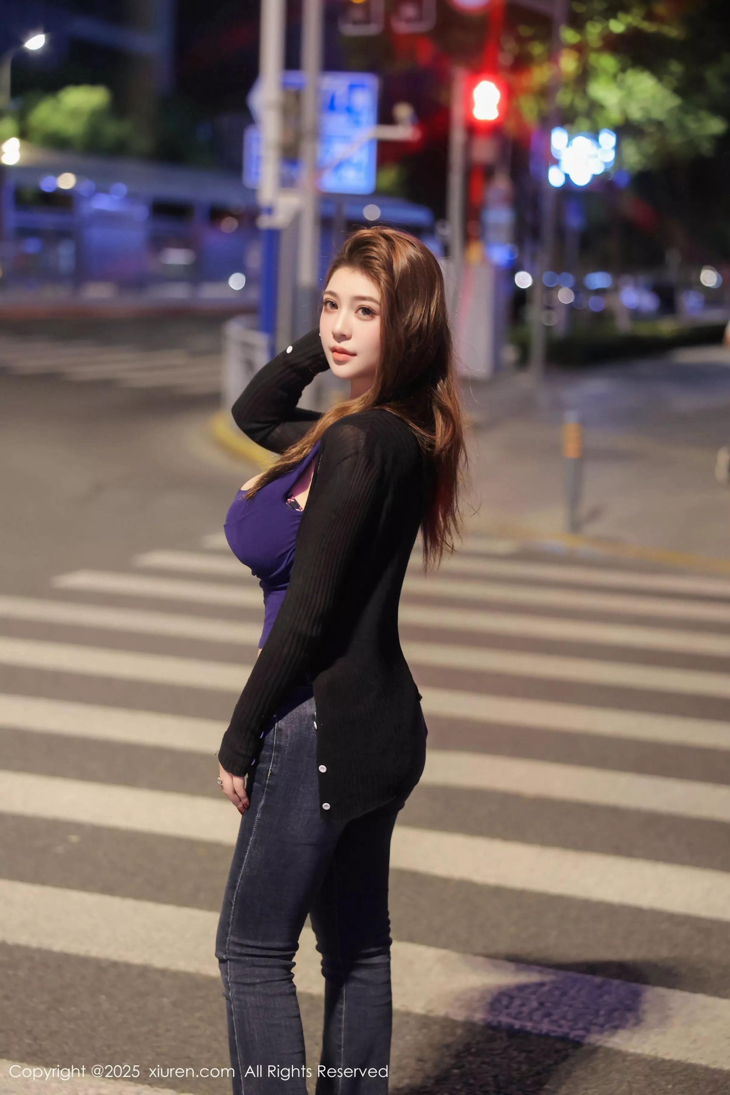 [[XiuRen秀人网]秀人网]No.10437_新人模特ＪＯＪＯ性感深色内衣配黑色牛仔裤秀丰腴身材诱惑写真78P