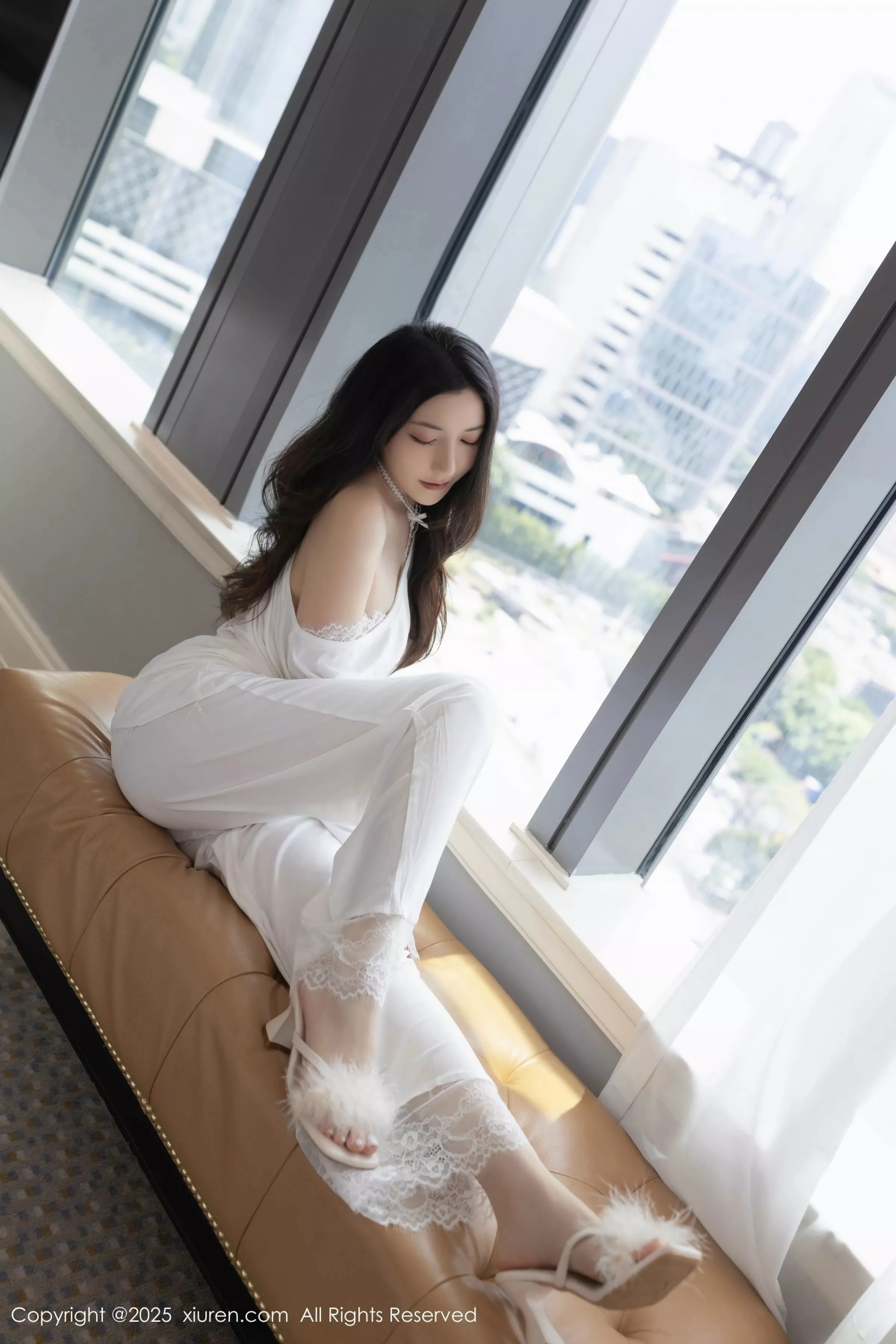 [[XiuRen秀人网]秀人网]No.10445_模特鱼子酱Fish性感白色连衣裙露白色内衣秀曼妙身材诱惑写真81P