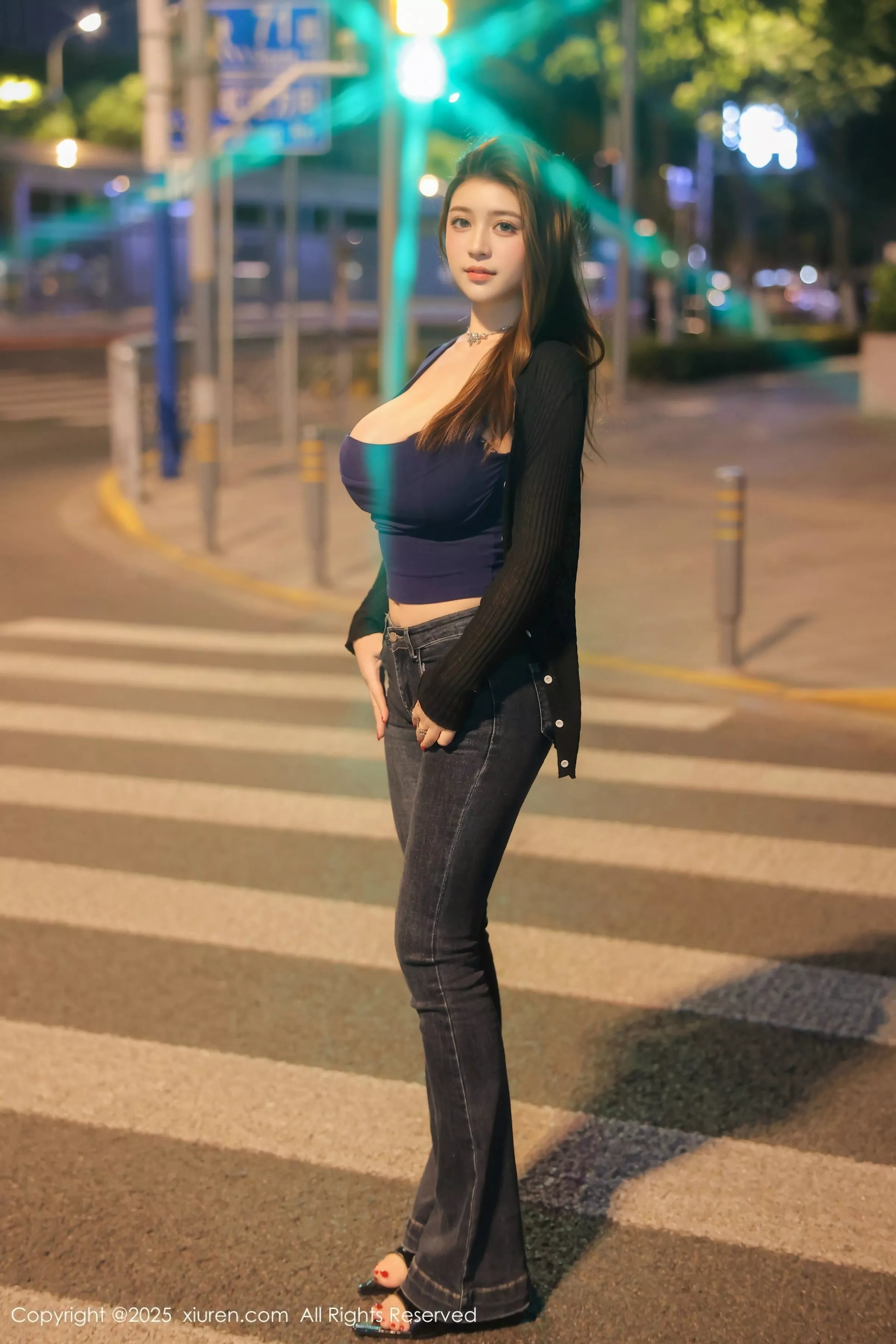 [[XiuRen秀人网]秀人网]No.10437_新人模特ＪＯＪＯ性感深色内衣配黑色牛仔裤秀丰腴身材诱惑写真78P