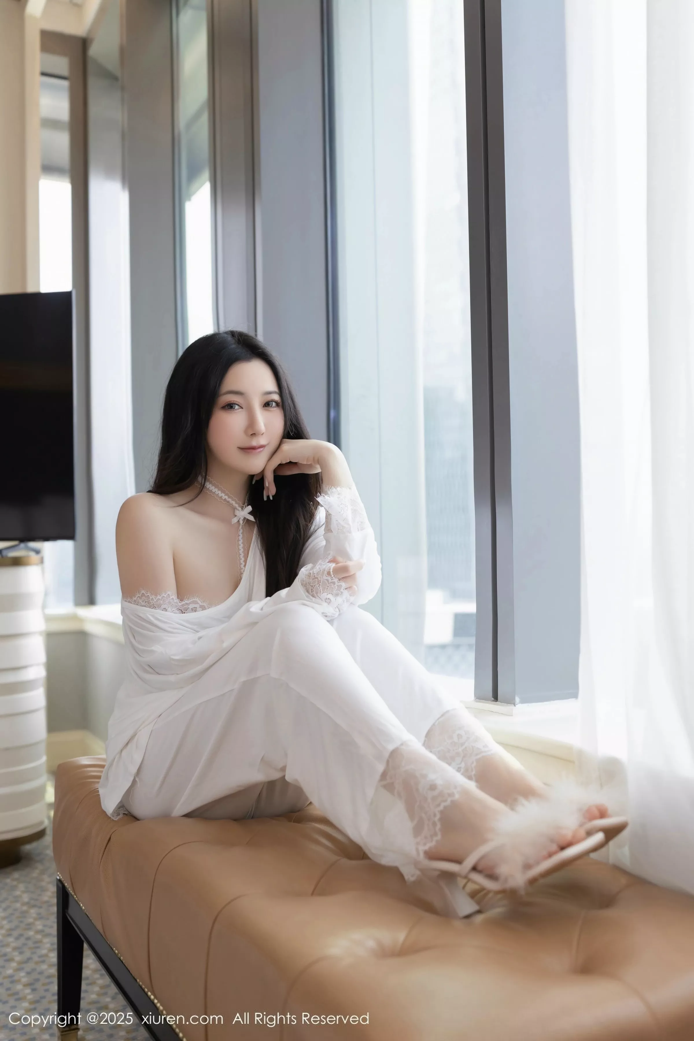 [[XiuRen秀人网]秀人网]No.10445_模特鱼子酱Fish性感白色连衣裙露白色内衣秀曼妙身材诱惑写真81P