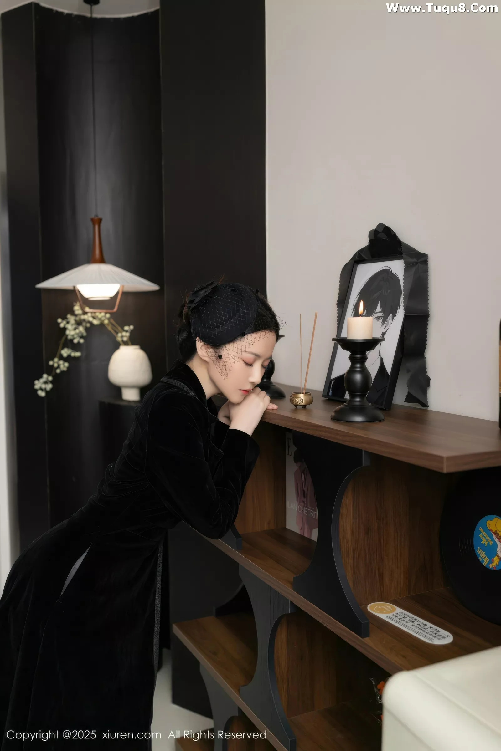 [[XiuRen秀人网]秀人网]No.10564_模特鱼子酱Fish性感黑色情趣内衣配黑丝吊袜秀曼妙身姿诱惑写真80P