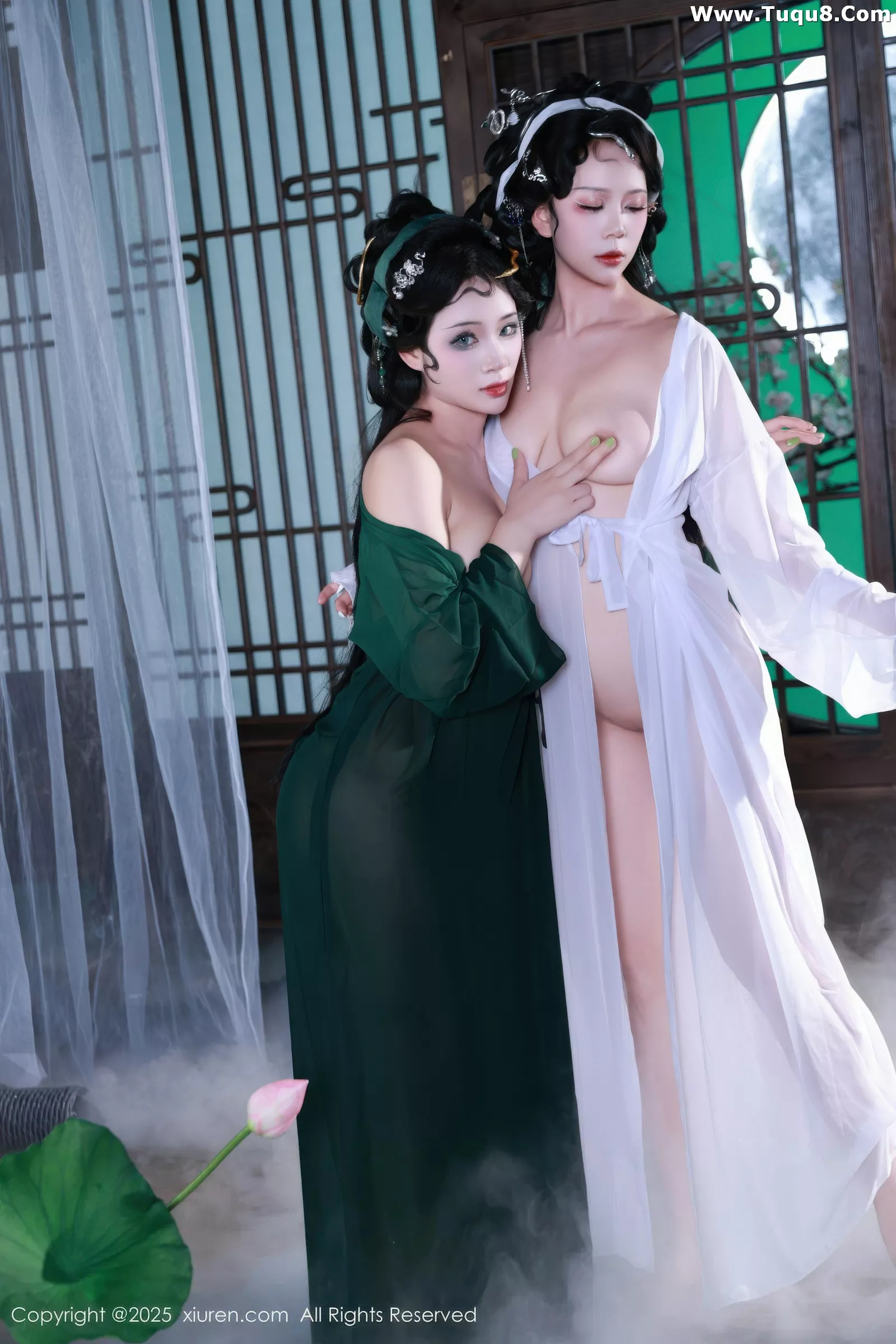 [[XiuRen秀人网]秀人网]No.10561_模特南乔古风场景青蛇装扮性感低胸服饰秀完美身材诱惑写真88P