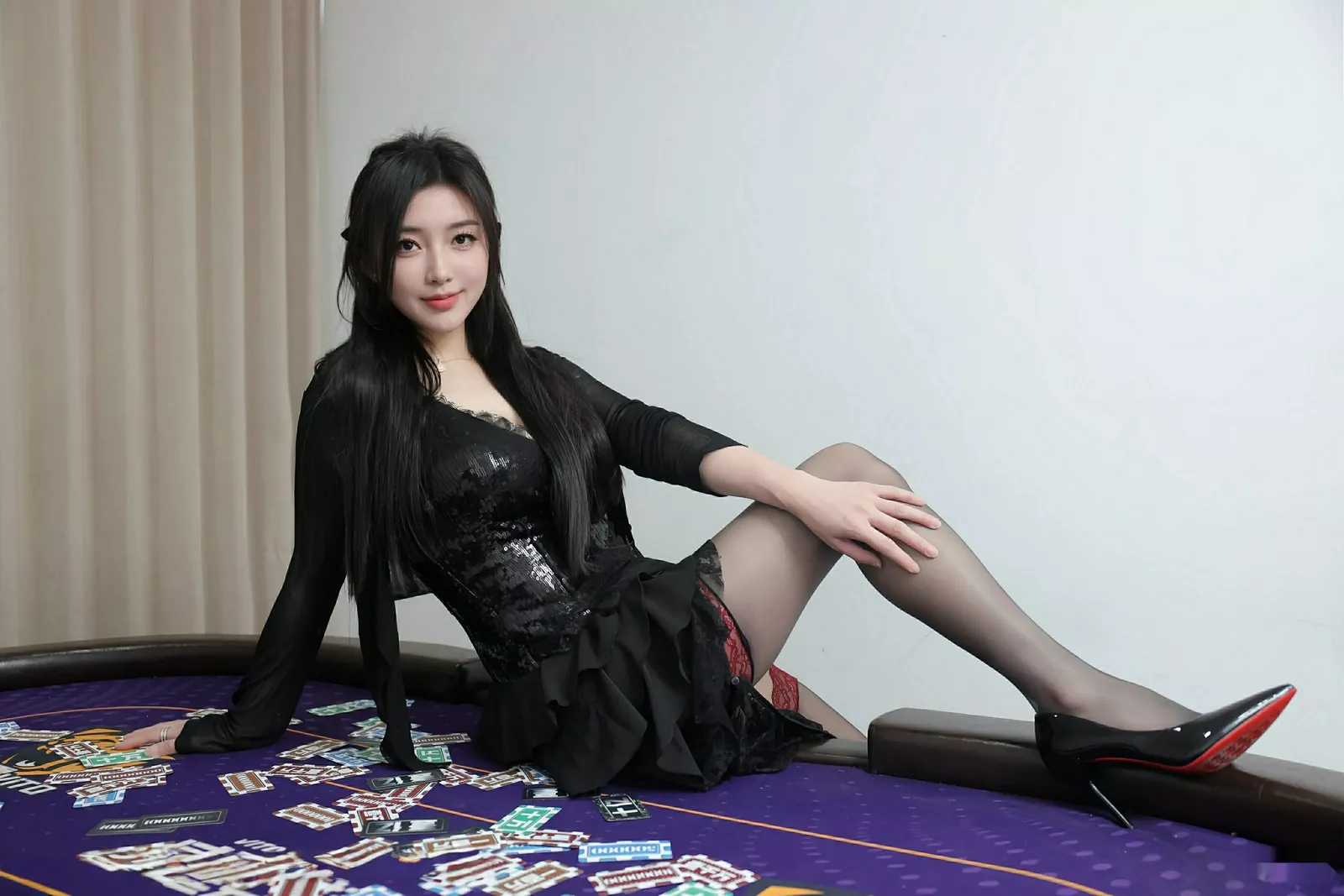 [[XiuRen秀人网]秀人网]No.10592_模特苏一诺性感黑色情趣内衣配黑丝吊袜秀曼妙身姿惹火诱惑写真80P