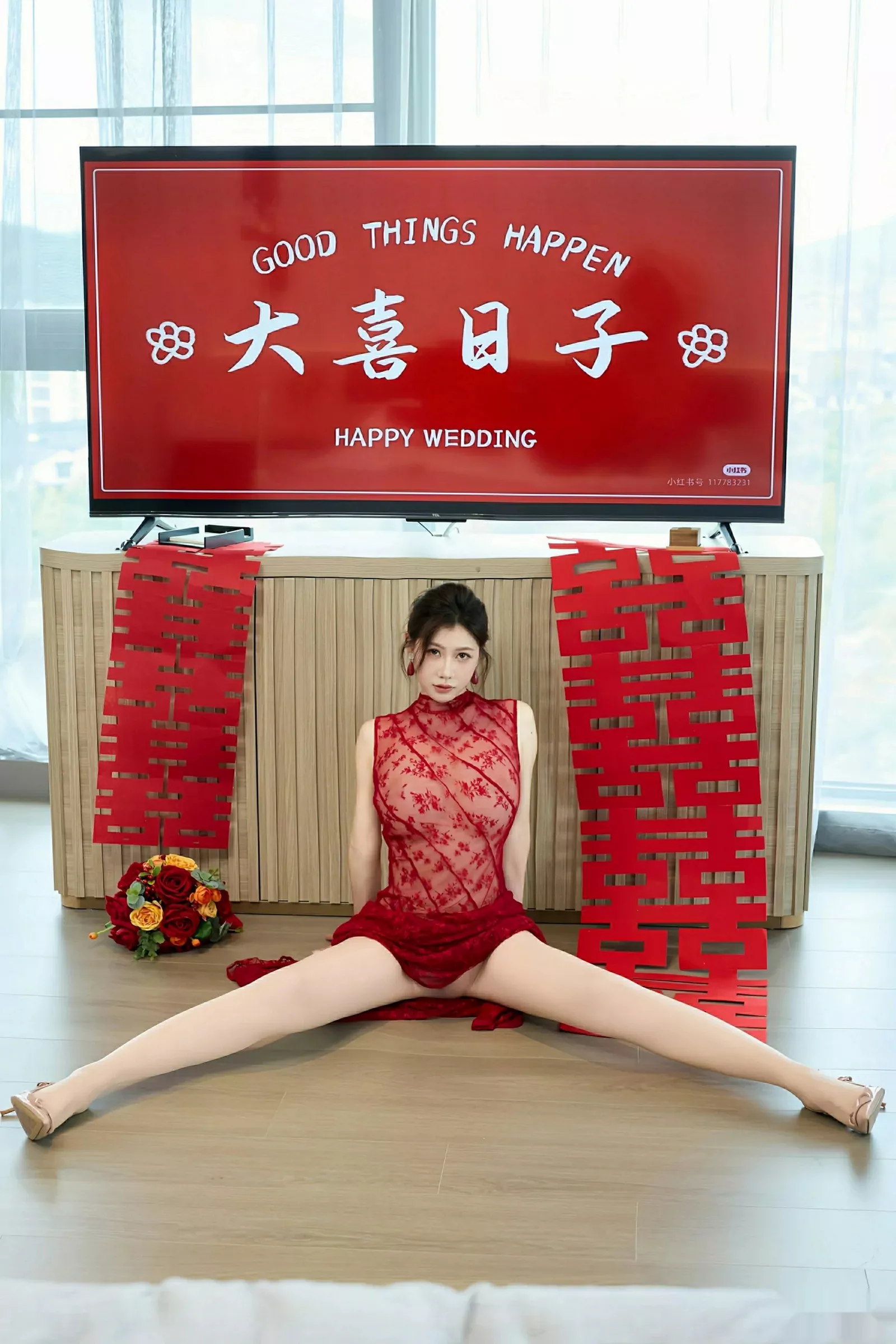 [[XiuRen秀人网]秀人网]No.10578_模特尹甜甜性感红色新娘晨袍配肉色丝袜秀完美身材迷人诱惑写真69P