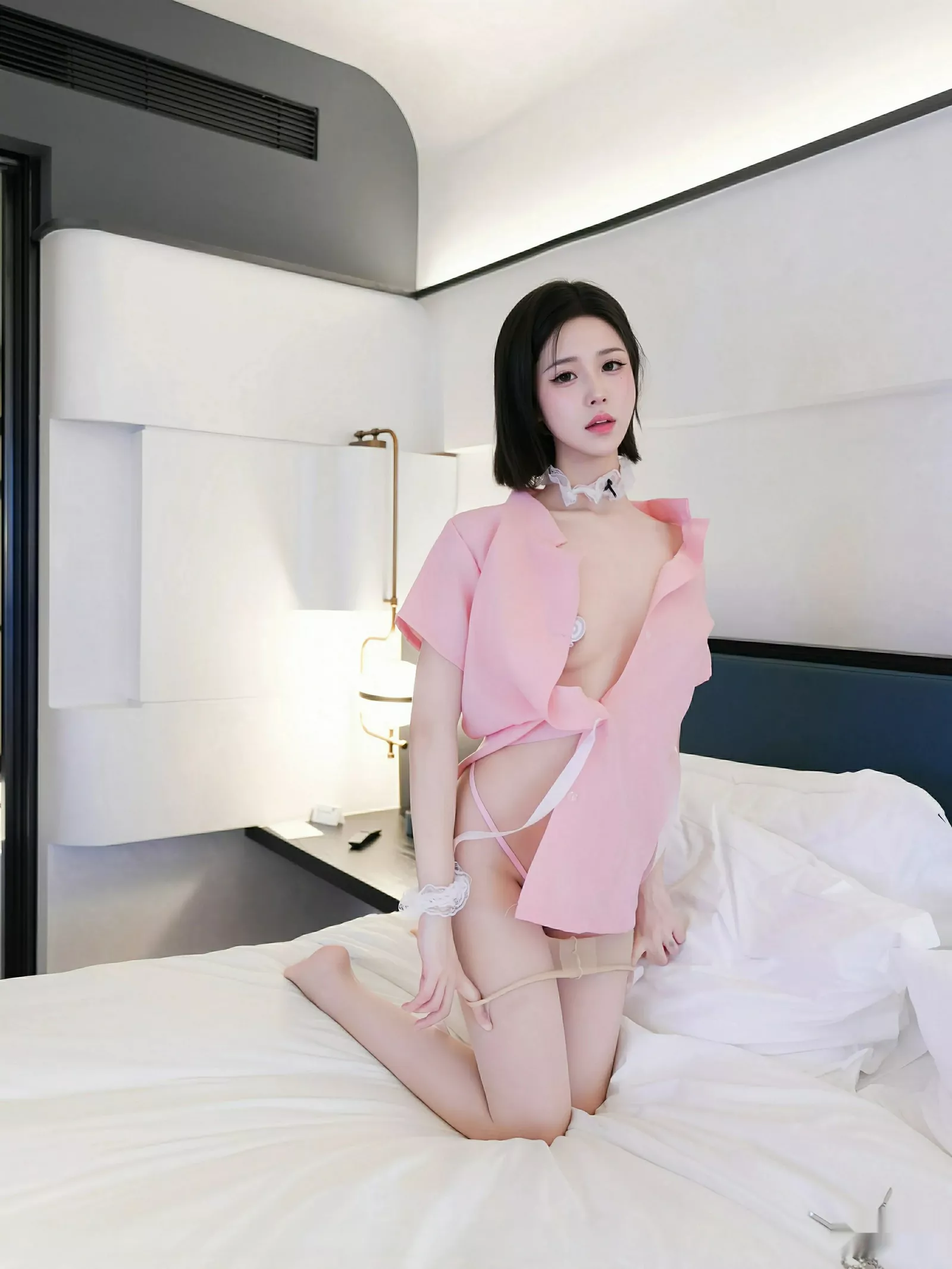 [[XiuRen秀人网]秀人网]No.10581_模特奶芙酱-EVA性感粉色护士制服配超薄肉丝秀曼妙身姿诱惑写真69P