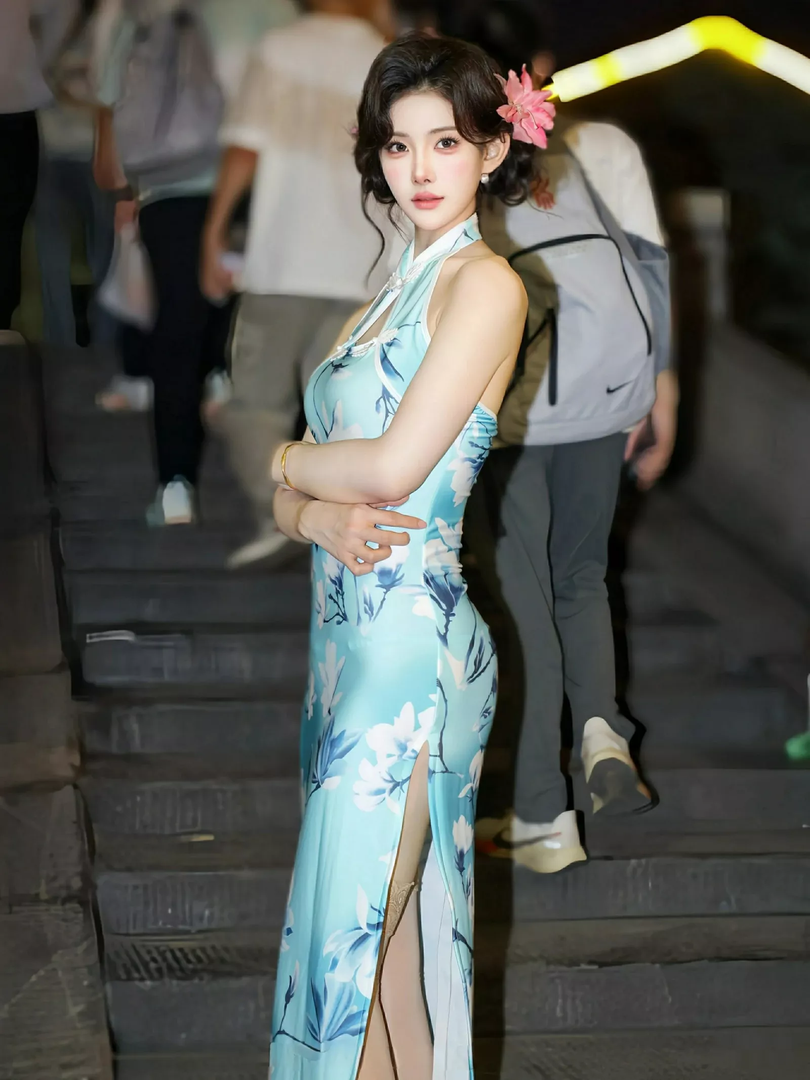 [[XiuRen秀人网]秀人网]No.10594_模特梨霜儿性感青色情趣旗袍配超薄肉丝秀凹凸身材完美诱惑写真82P