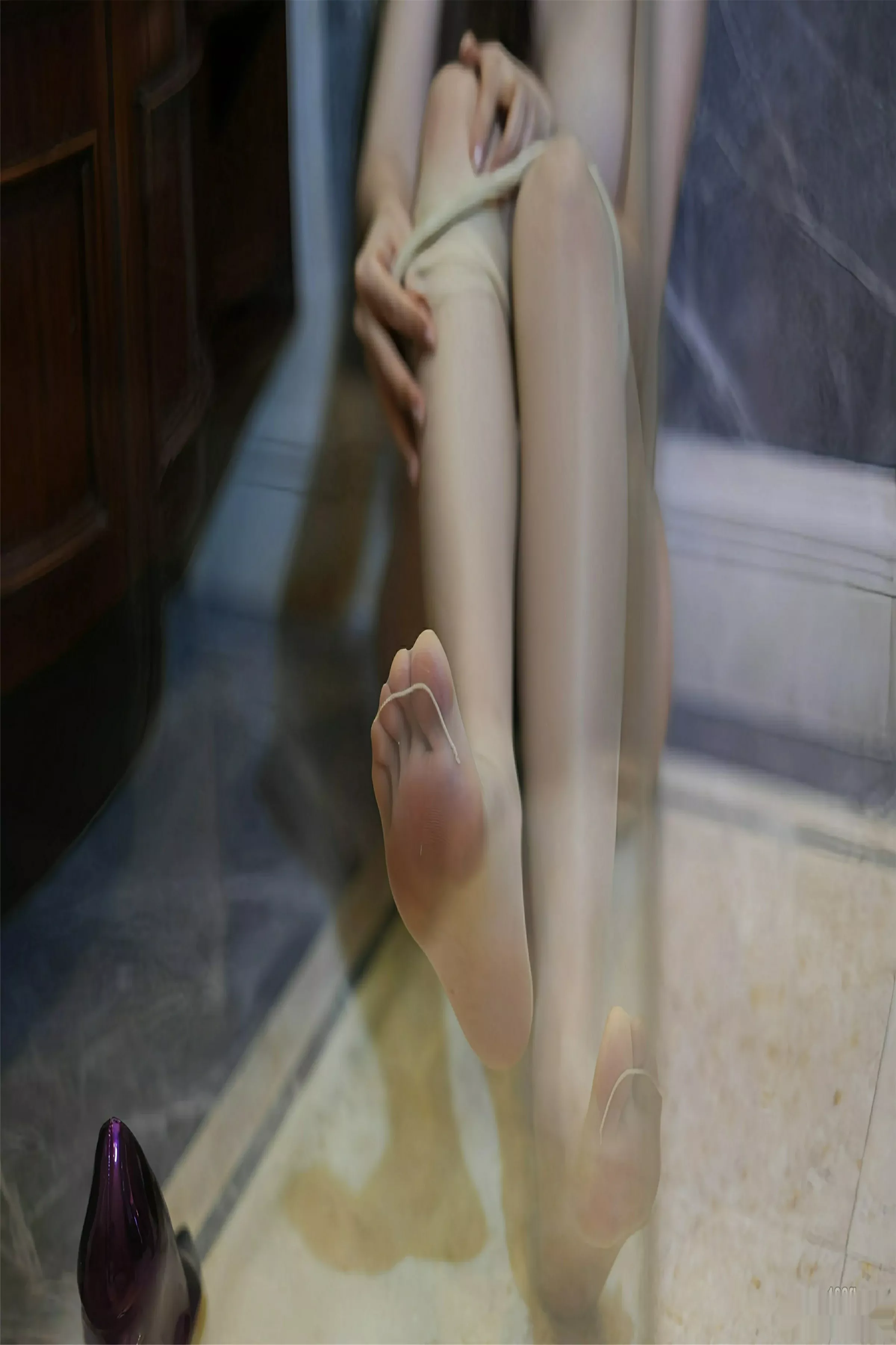 [YouMi尤蜜荟]Vol.1154_模特凯竹Quinn紫色轻透连衣短裙配超薄肉丝秀丰腴身材诱惑写真50P