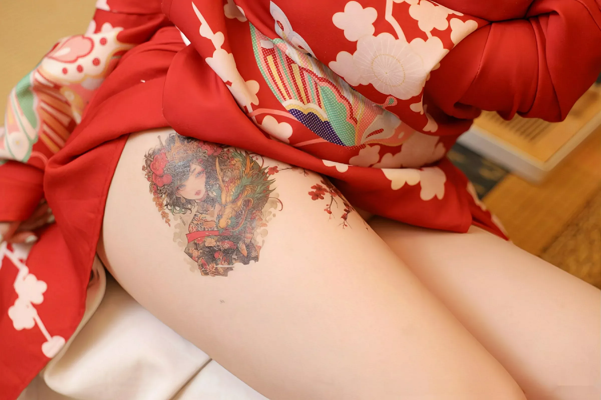 [[XiuRen秀人网]秀人网]No.10624_模特李沁恩lrene性感日系风红色服饰半脱秀丰腴身材惹火诱惑写真69P