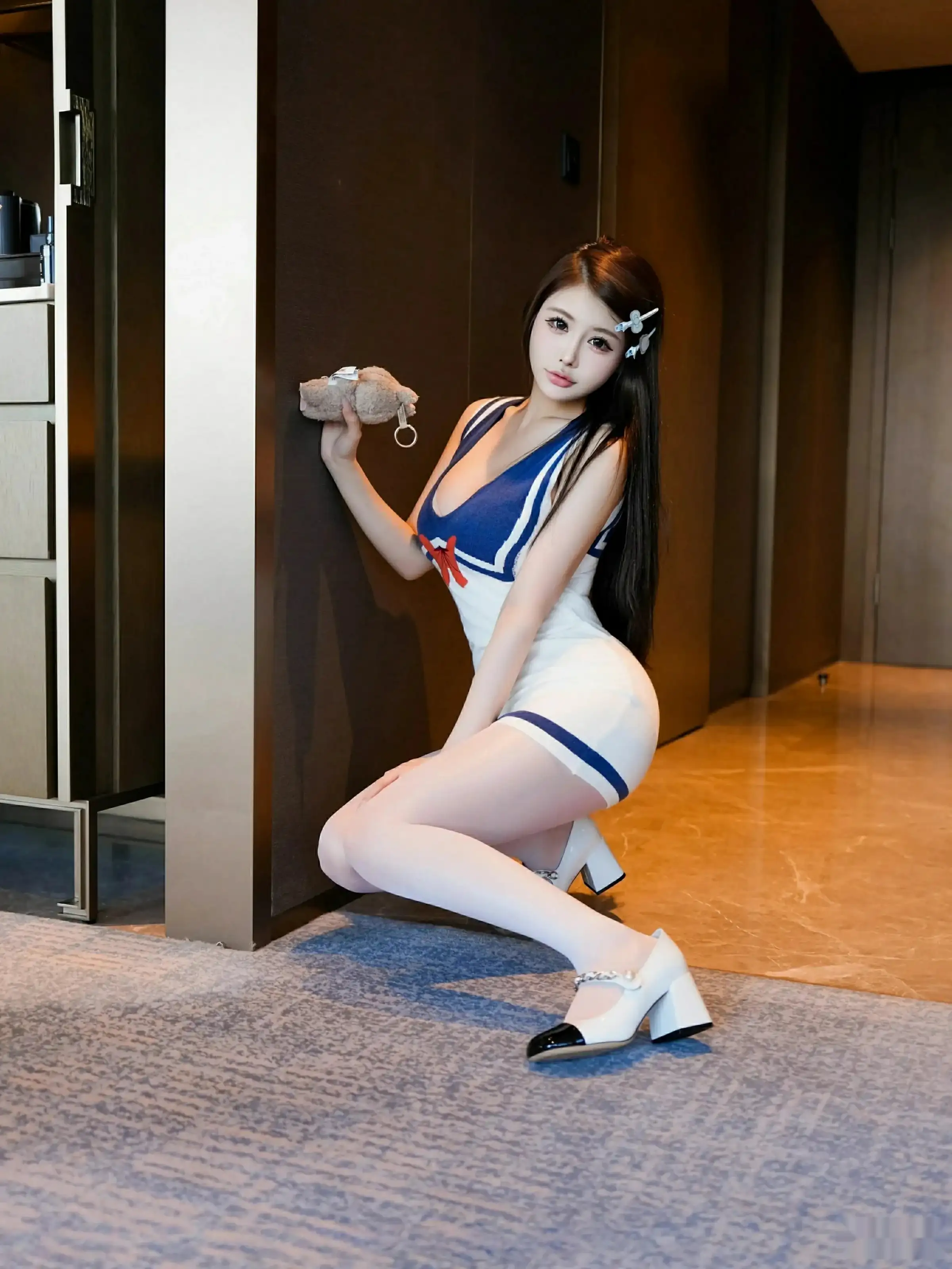 [[XiuRen秀人网]秀人网]No.10628_模特甜妮性感连衣短裙露粉色内衣配白色丝袜秀丰腴身材诱惑写真71P