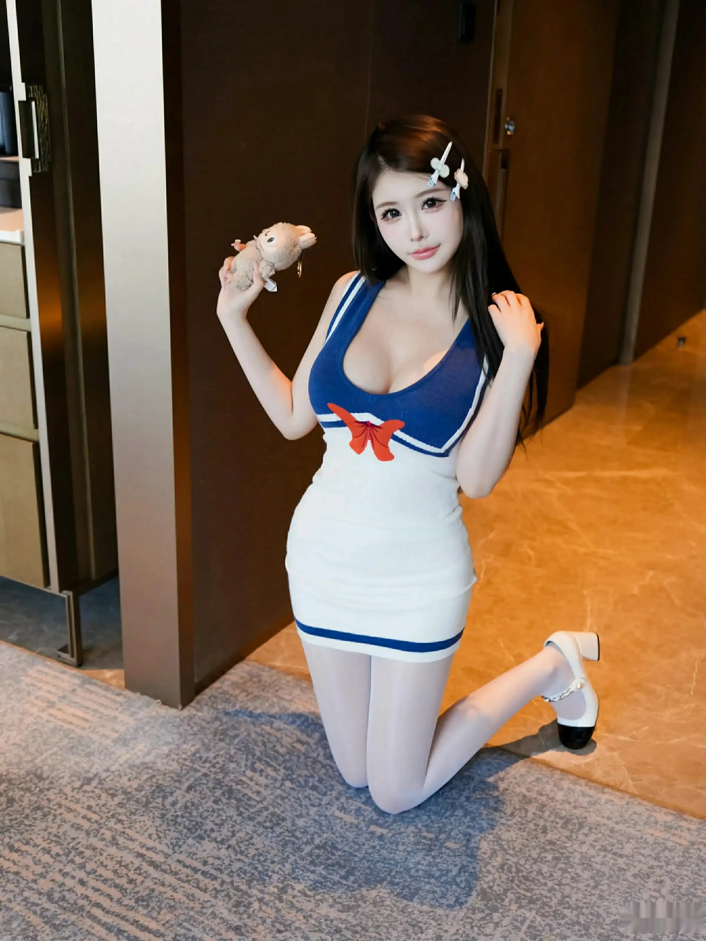 [[XiuRen秀人网]秀人网]No.10628_模特甜妮性感连衣短裙露粉色内衣配白色丝袜秀丰腴身材诱惑写真71P