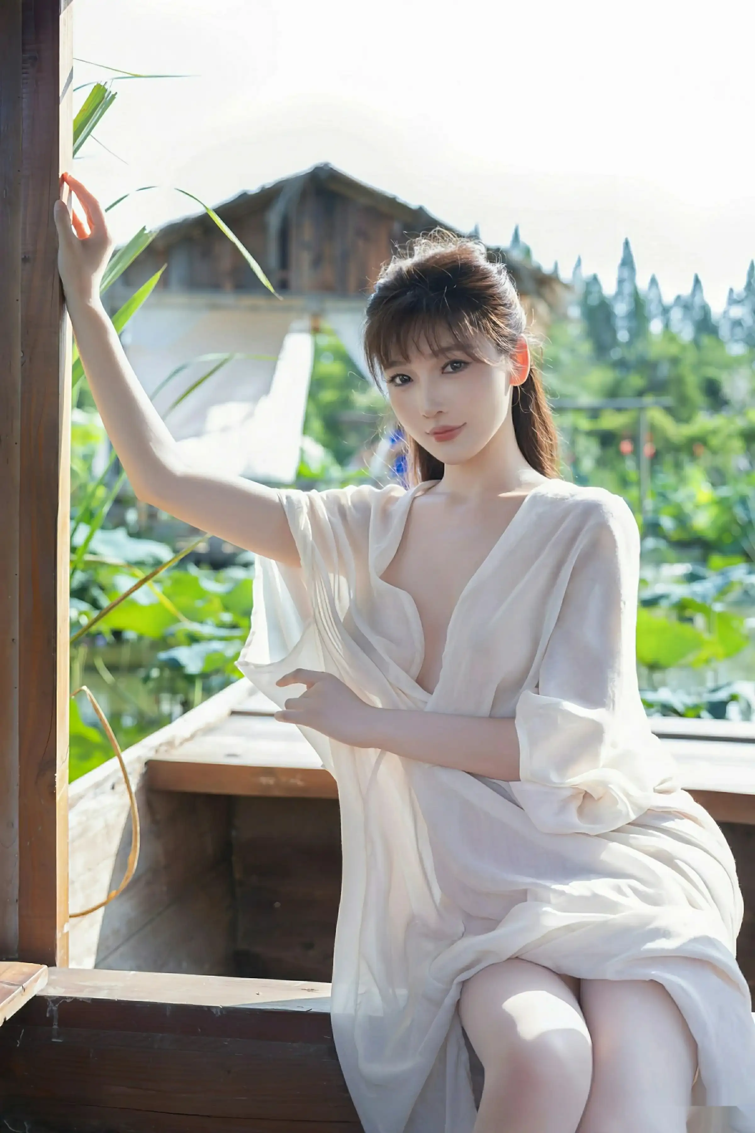 [[XiuRen秀人网]秀人网]No.10630_模特陆萱萱户外性感浅色薄纱服饰配超薄肉丝秀柔美身姿诱惑写真76P