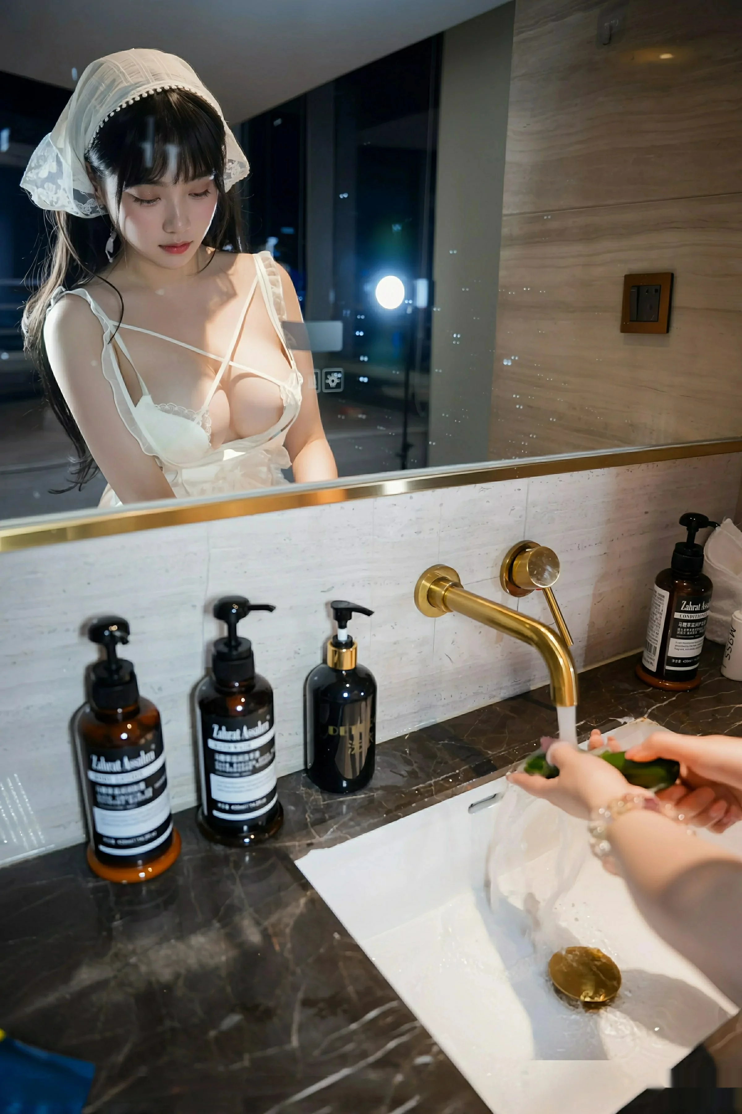 [[XiuRen秀人网]秀人网]No.10631_模特软情性感白色女仆服饰配白色丝袜秀曼妙身姿迷人诱惑写真78P