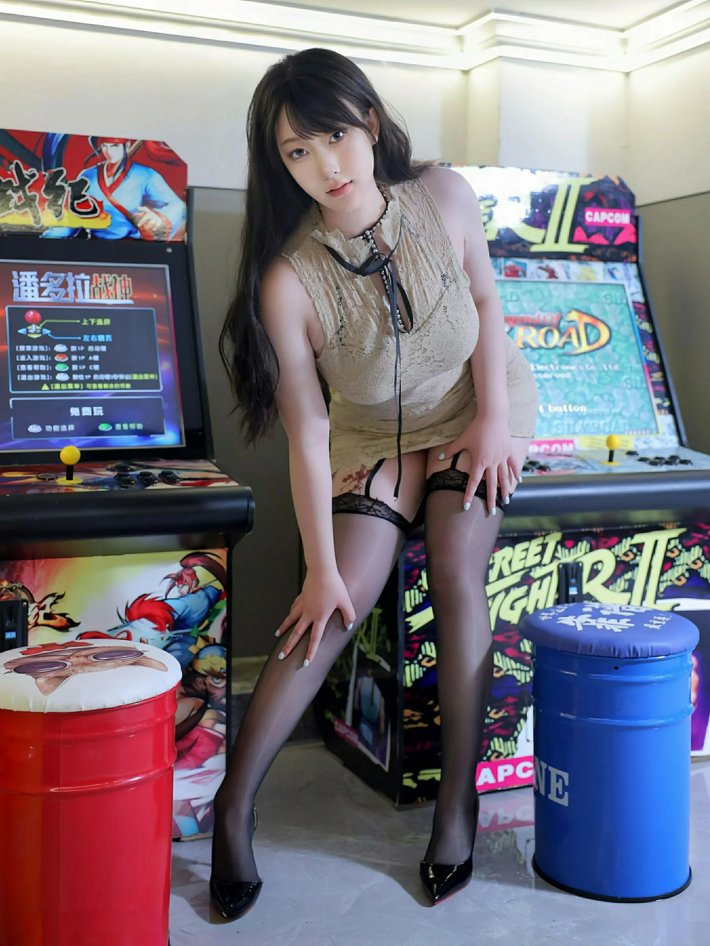 [[XiuRen秀人网]秀人网]No.10643_模特李沁恩lrene性感肉色连衣短裙配黑丝吊袜秀丰腴身材诱惑写真78P