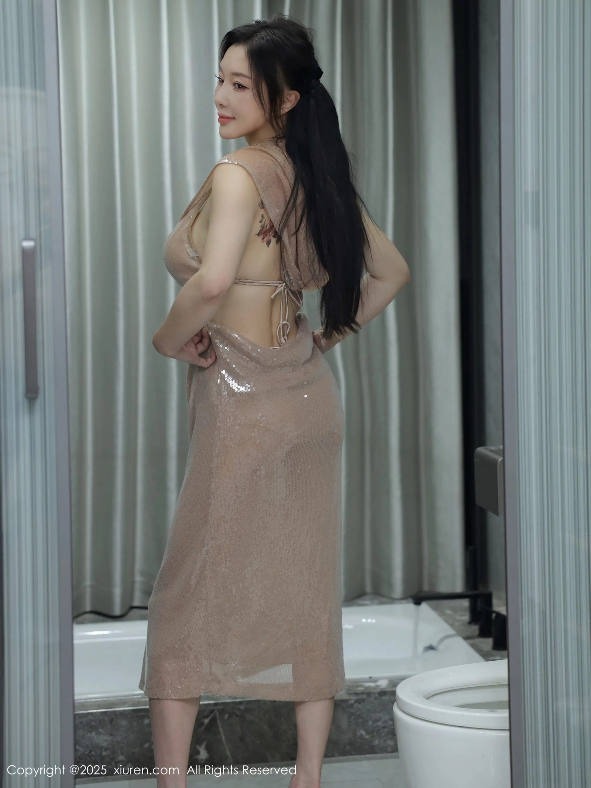 [[XiuRen秀人网]秀人网]No.10649_模特苏一诺浴室场景性感肉色亮片比基尼秀曼妙身姿诱惑写真81P