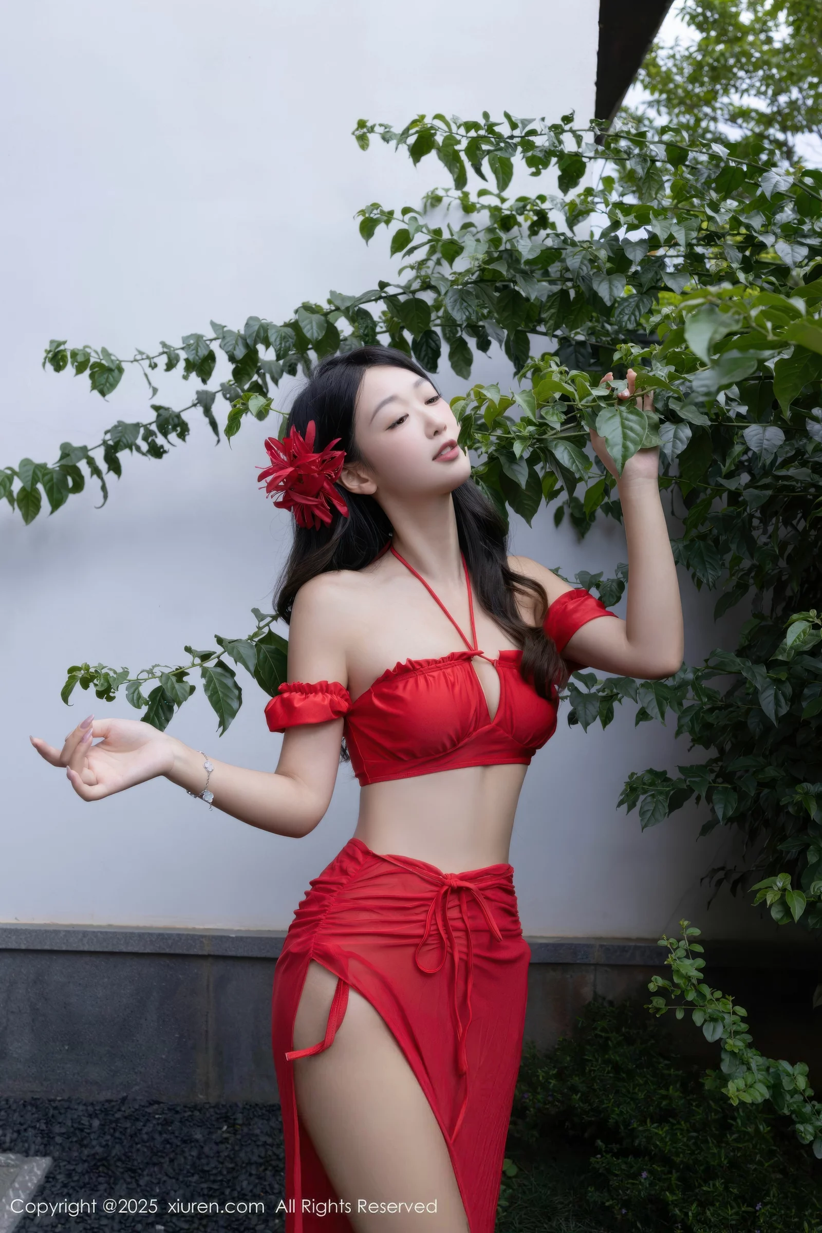 [[XiuRen秀人网]秀人网]No.10662_模特唐安琪性感红色短裙露红色泳衣秀曼妙身姿迷人诱惑写真80P