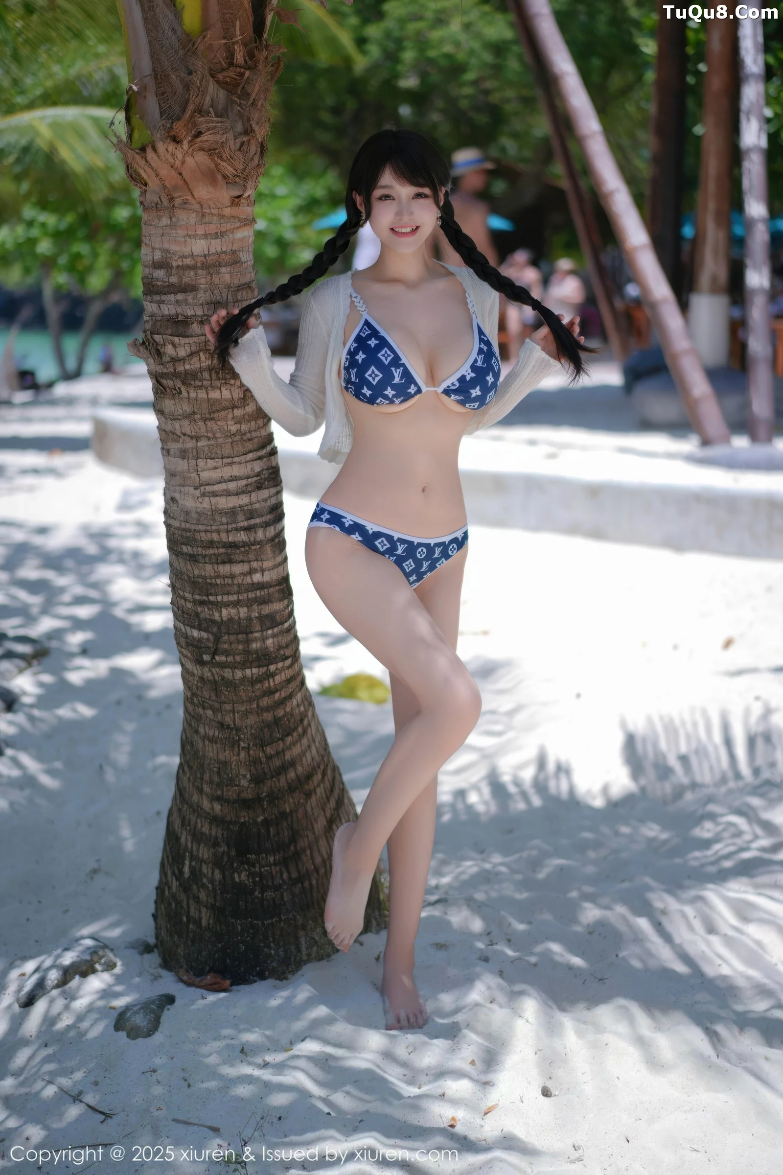 [[XiuRen秀人网]秀人网]No.10699_模特心上可Flora性感比基尼+黑色情趣薄纱秀丰满身材诱惑写真64P