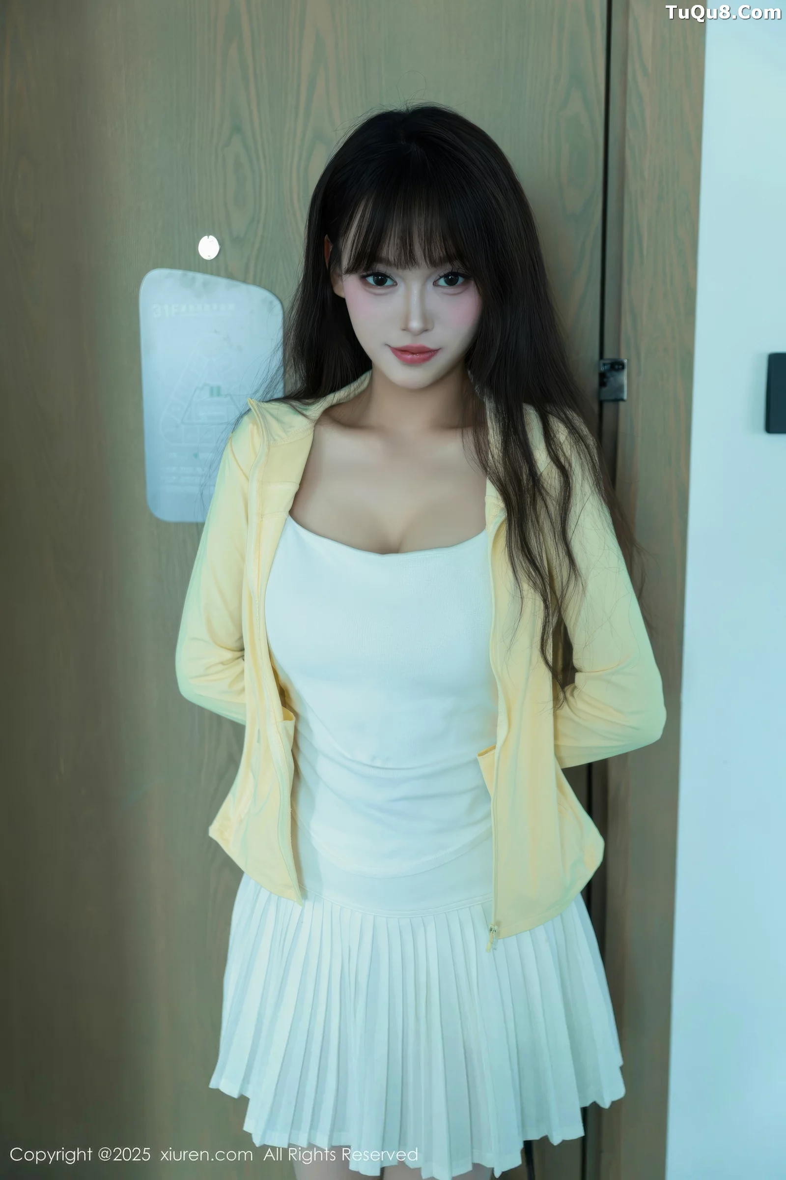 [[XiuRen秀人网]秀人网]No.10702_模特糯咪性感白色低胸连衣短裙配白色丝袜秀完美身材诱惑写真82P