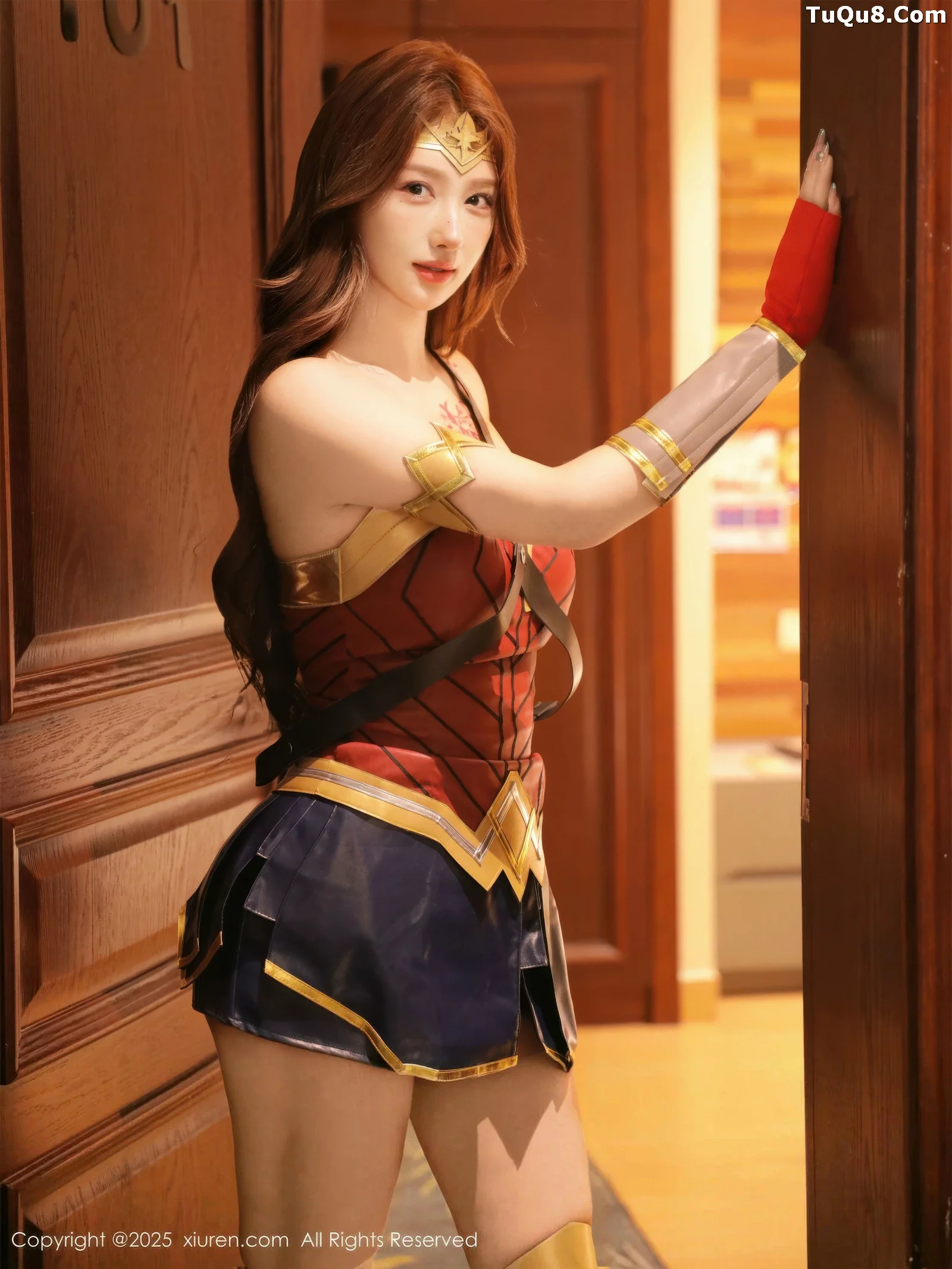 [[XiuRen秀人网]秀人网]No.10710_模特金允希Yuki性感Cos神奇女侠服饰秀完美身材迷人诱惑写真80P