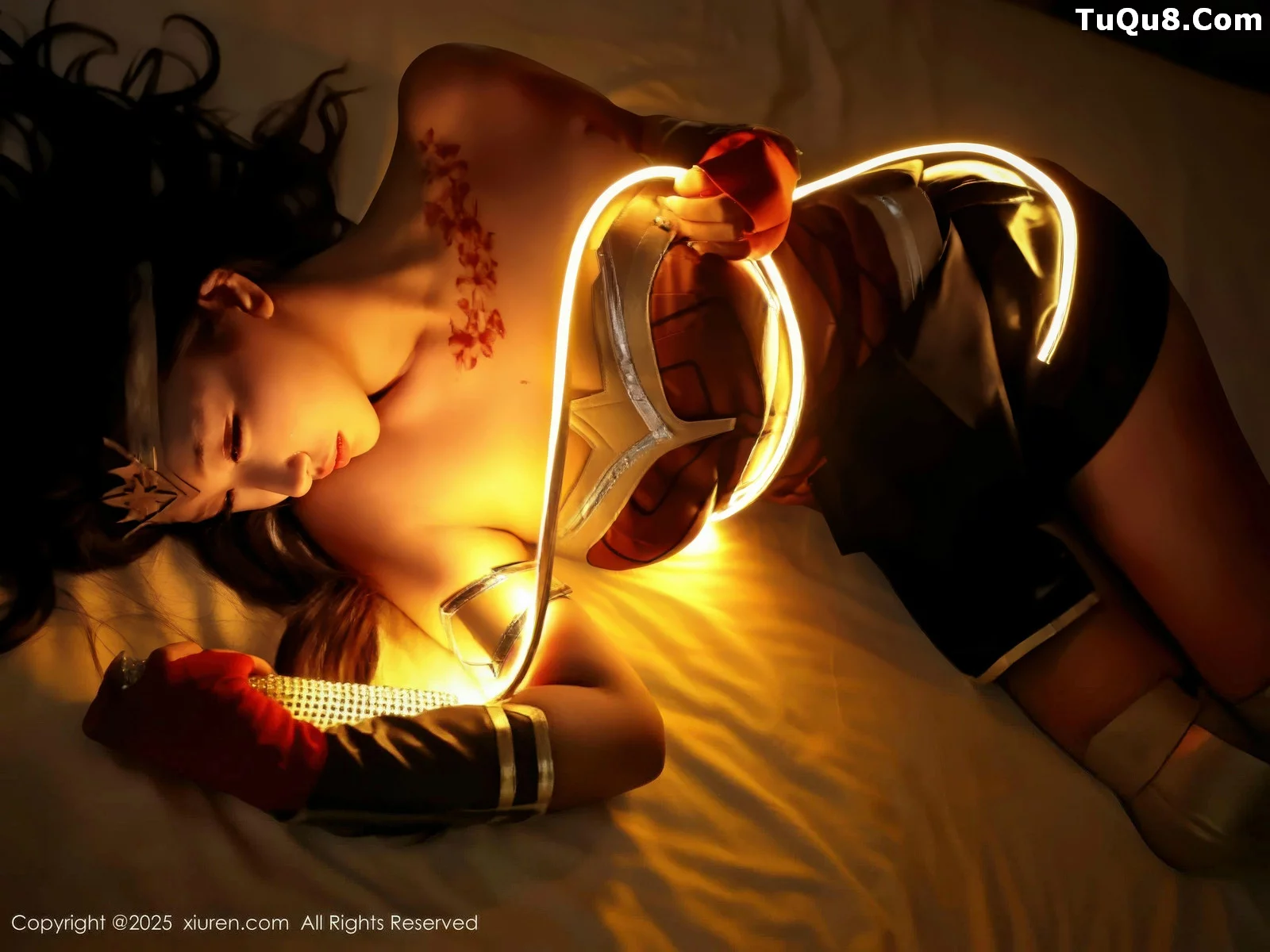 [[XiuRen秀人网]秀人网]No.10710_模特金允希Yuki性感Cos神奇女侠服饰秀完美身材迷人诱惑写真80P