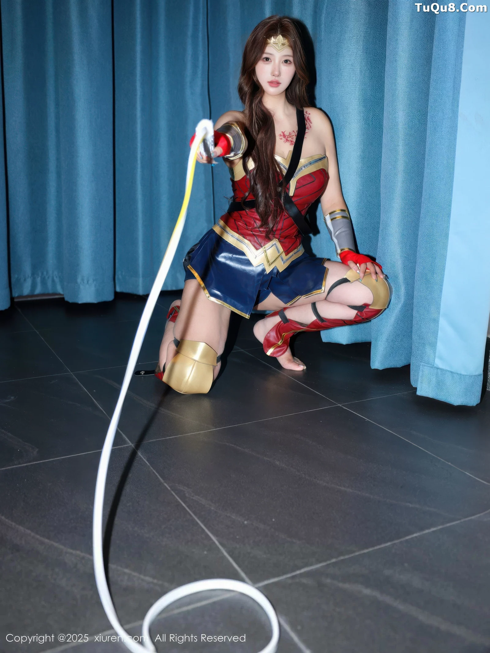 [[XiuRen秀人网]秀人网]No.10710_模特金允希Yuki性感Cos神奇女侠服饰秀完美身材迷人诱惑写真80P