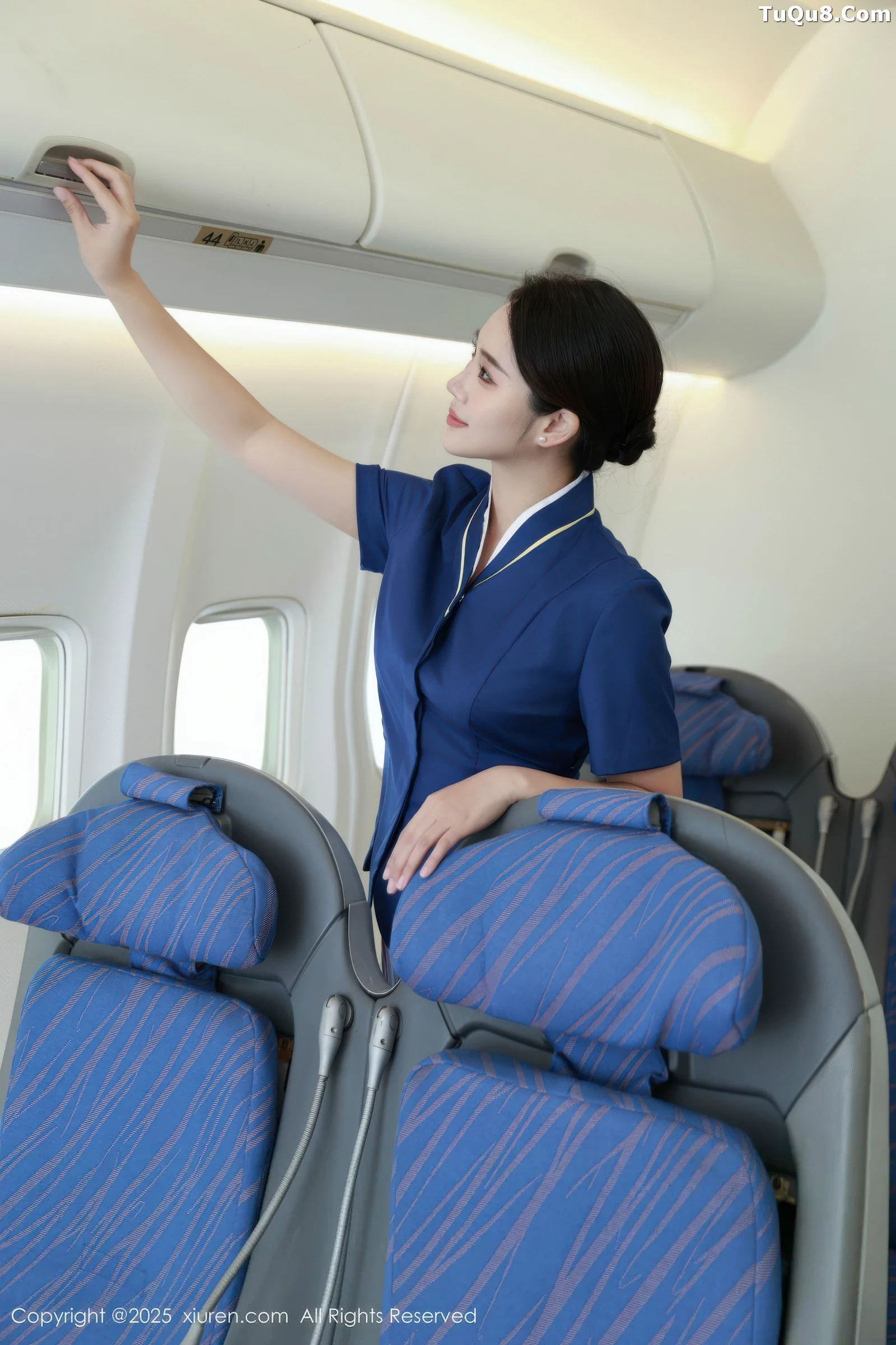 [[XiuRen秀人网]秀人网]No.10708_模特南乔性感蓝色空姐制服配肉色丝袜秀完美身材迷人诱惑写真64P