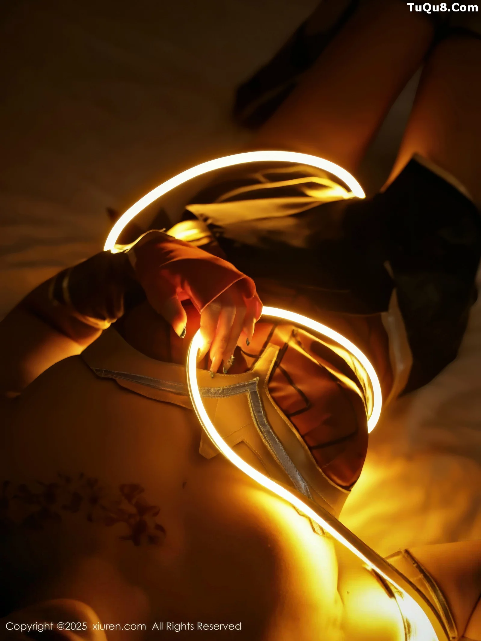 [[XiuRen秀人网]秀人网]No.10710_模特金允希Yuki性感Cos神奇女侠服饰秀完美身材迷人诱惑写真80P