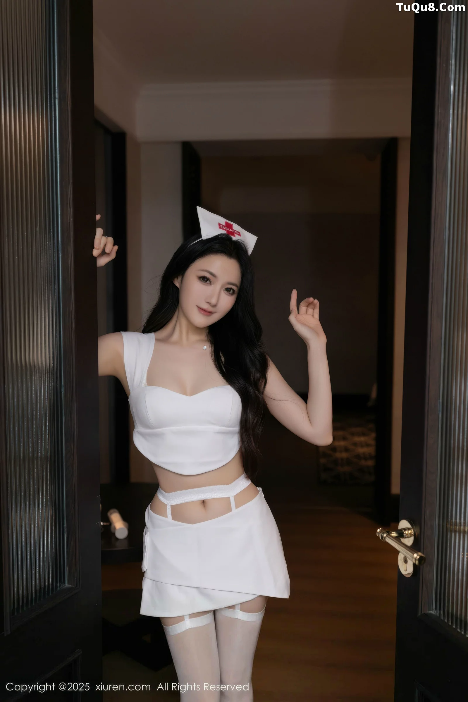 [[XiuRen秀人网]秀人网]No.10711_模特鱼子酱Fish性感白色护士制服配白丝吊袜秀曼妙身姿诱惑写真74P