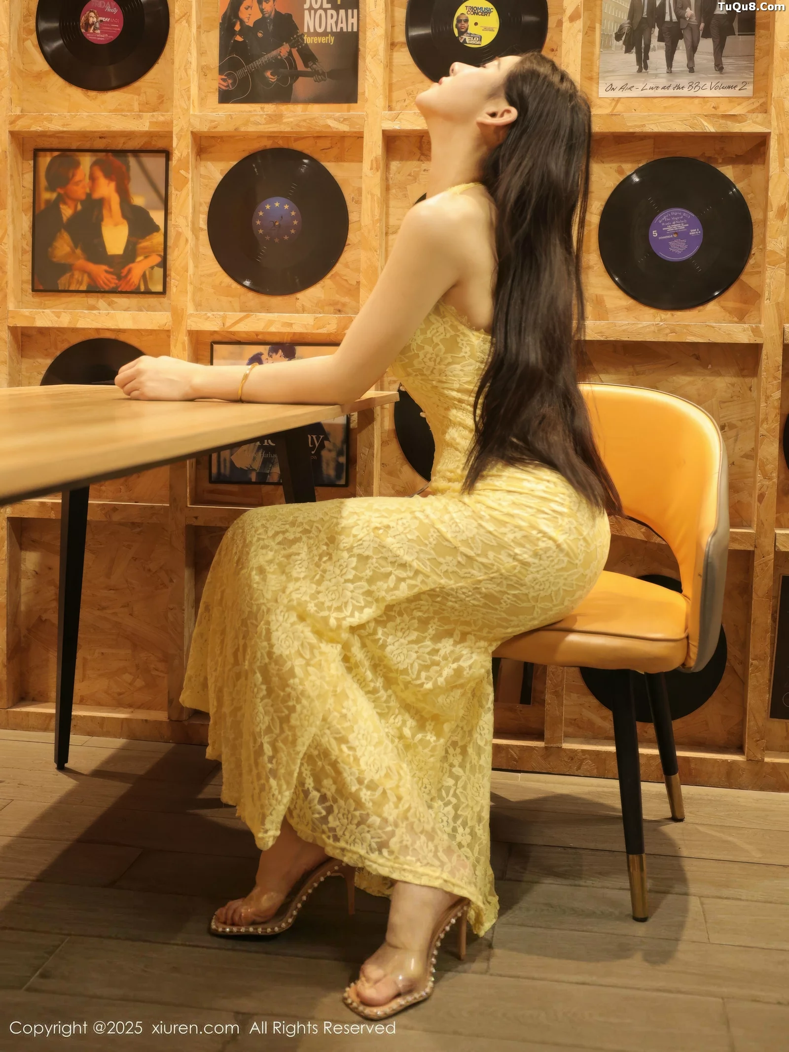 [[XiuRen秀人网]秀人网]No.10715_模特梨霜儿性感黄色蕾丝连衣长裙半脱秀高挑丰腴身材诱惑写真78P