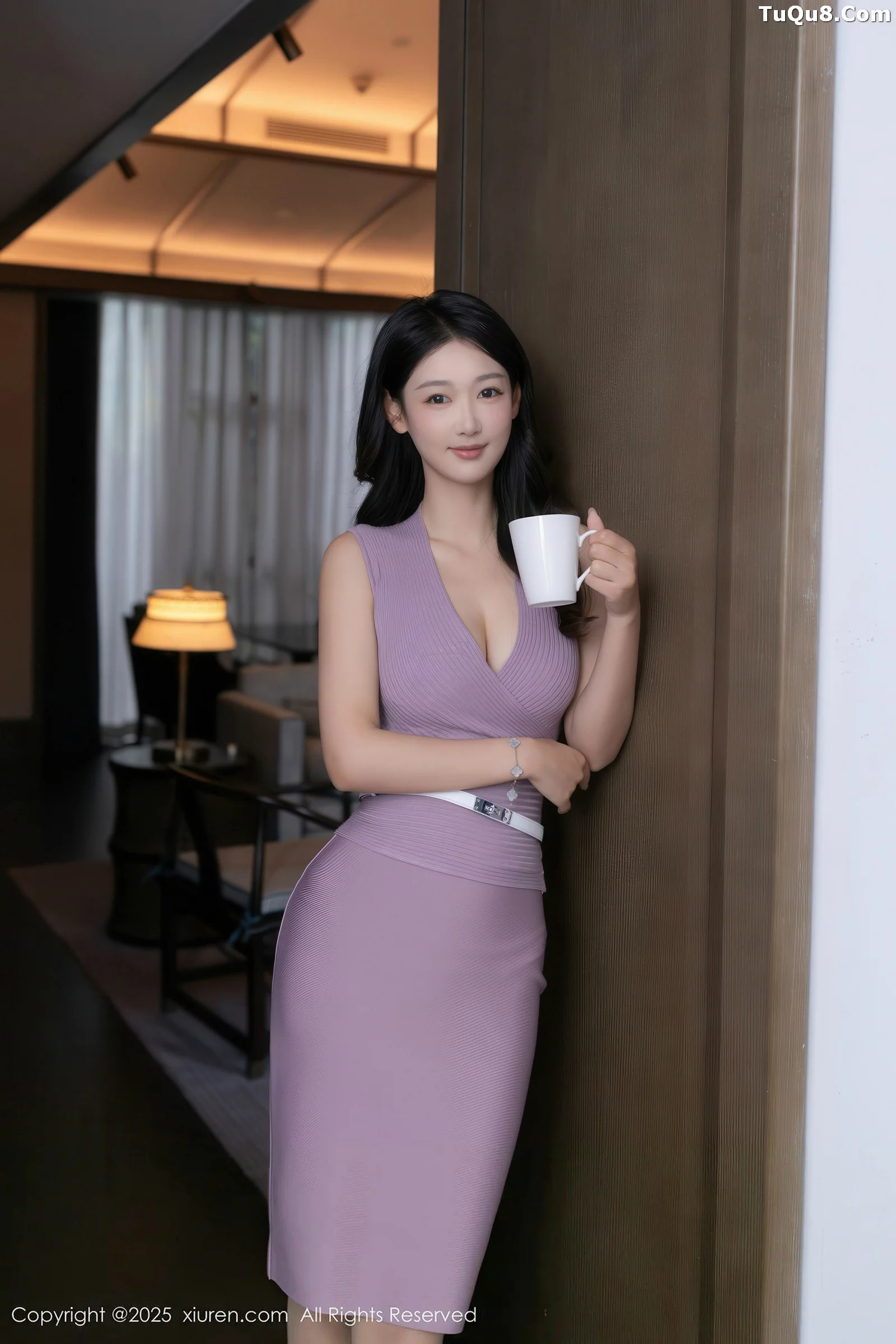 [[XiuRen秀人网]秀人网]No.10716_模特唐安琪性感紫色连衣裙露白色内衣配肉丝袜秀曼妙身姿诱惑写真82P