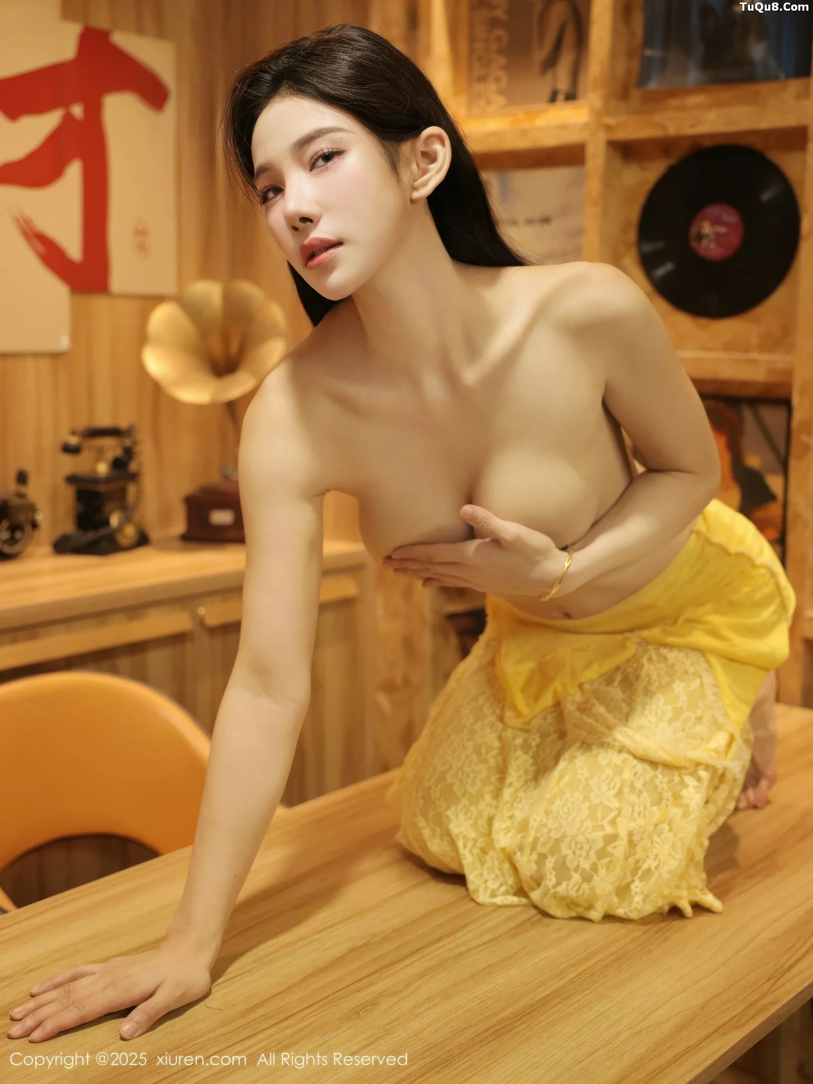 [[XiuRen秀人网]秀人网]No.10715_模特梨霜儿性感黄色蕾丝连衣长裙半脱秀高挑丰腴身材诱惑写真78P