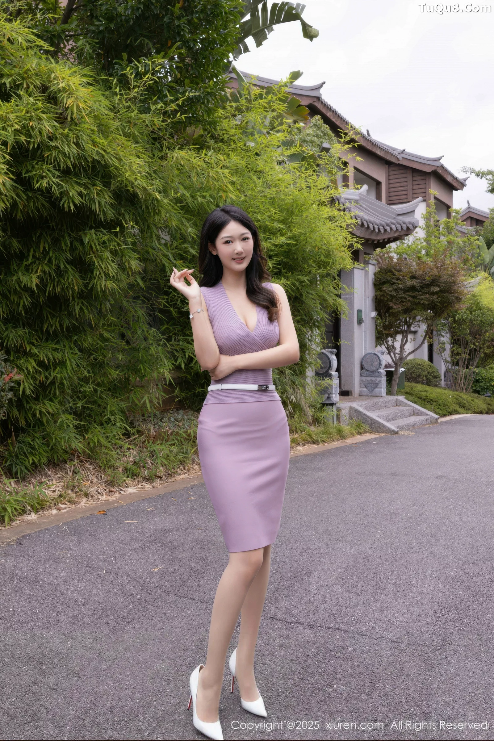 [[XiuRen秀人网]秀人网]No.10716_模特唐安琪性感紫色连衣裙露白色内衣配肉丝袜秀曼妙身姿诱惑写真82P