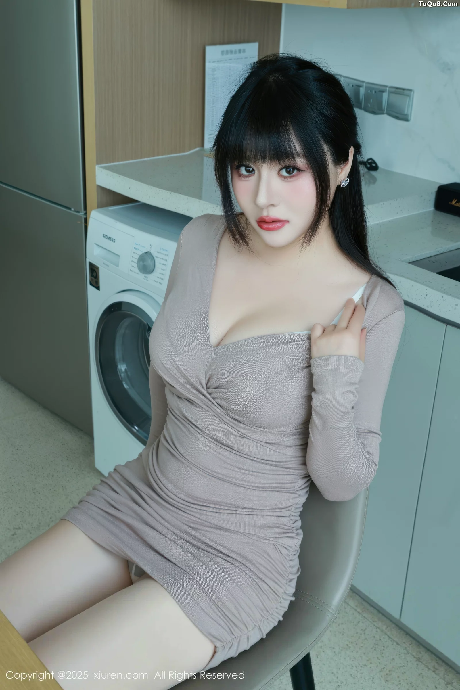 [[XiuRen秀人网]秀人网]No.10718_模特南汐RuRu性感浅色连衣短裙露白色内衣秀完美身材诱惑写真86P