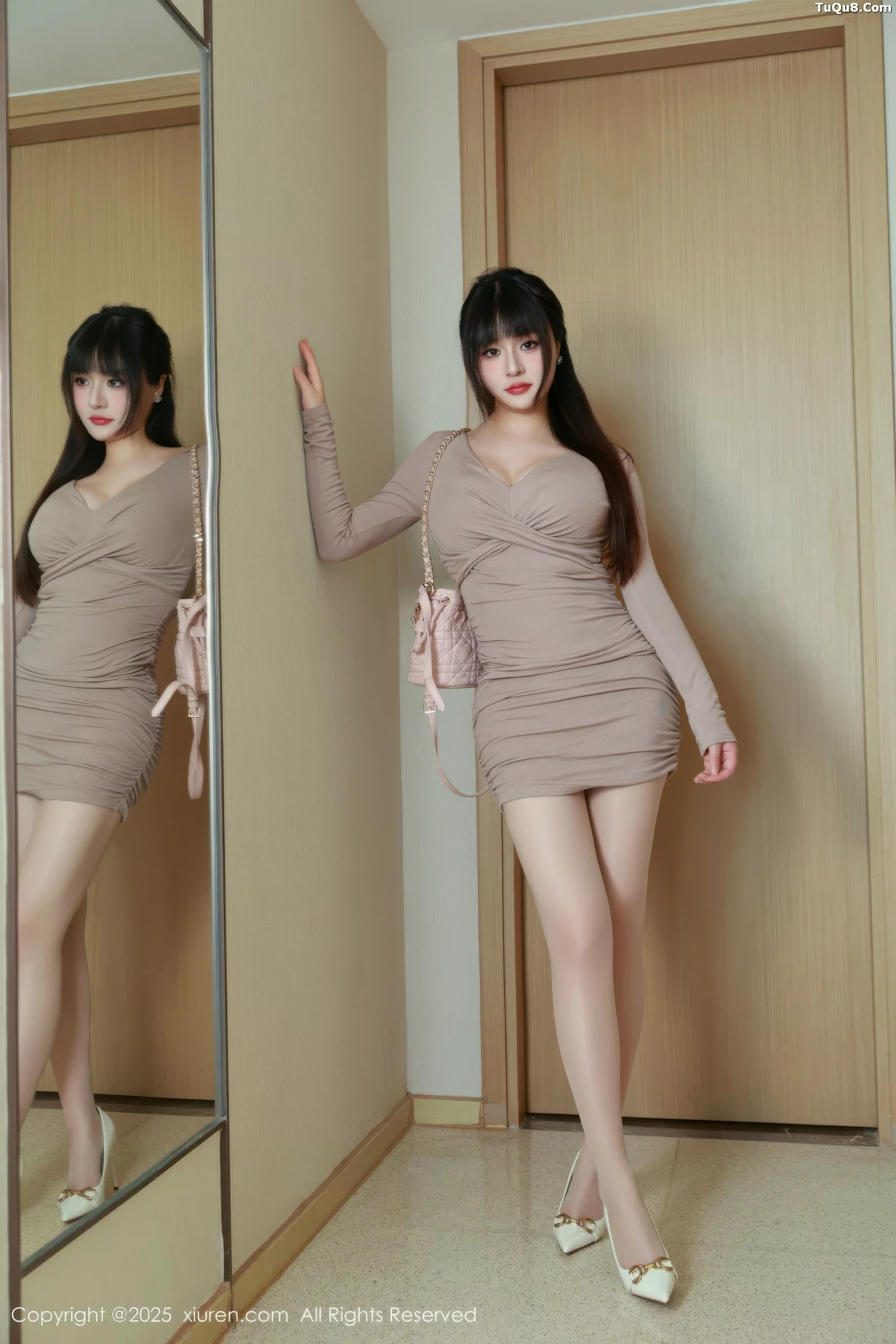 [[XiuRen秀人网]秀人网]No.10718_模特南汐RuRu性感浅色连衣短裙露白色内衣秀完美身材诱惑写真86P