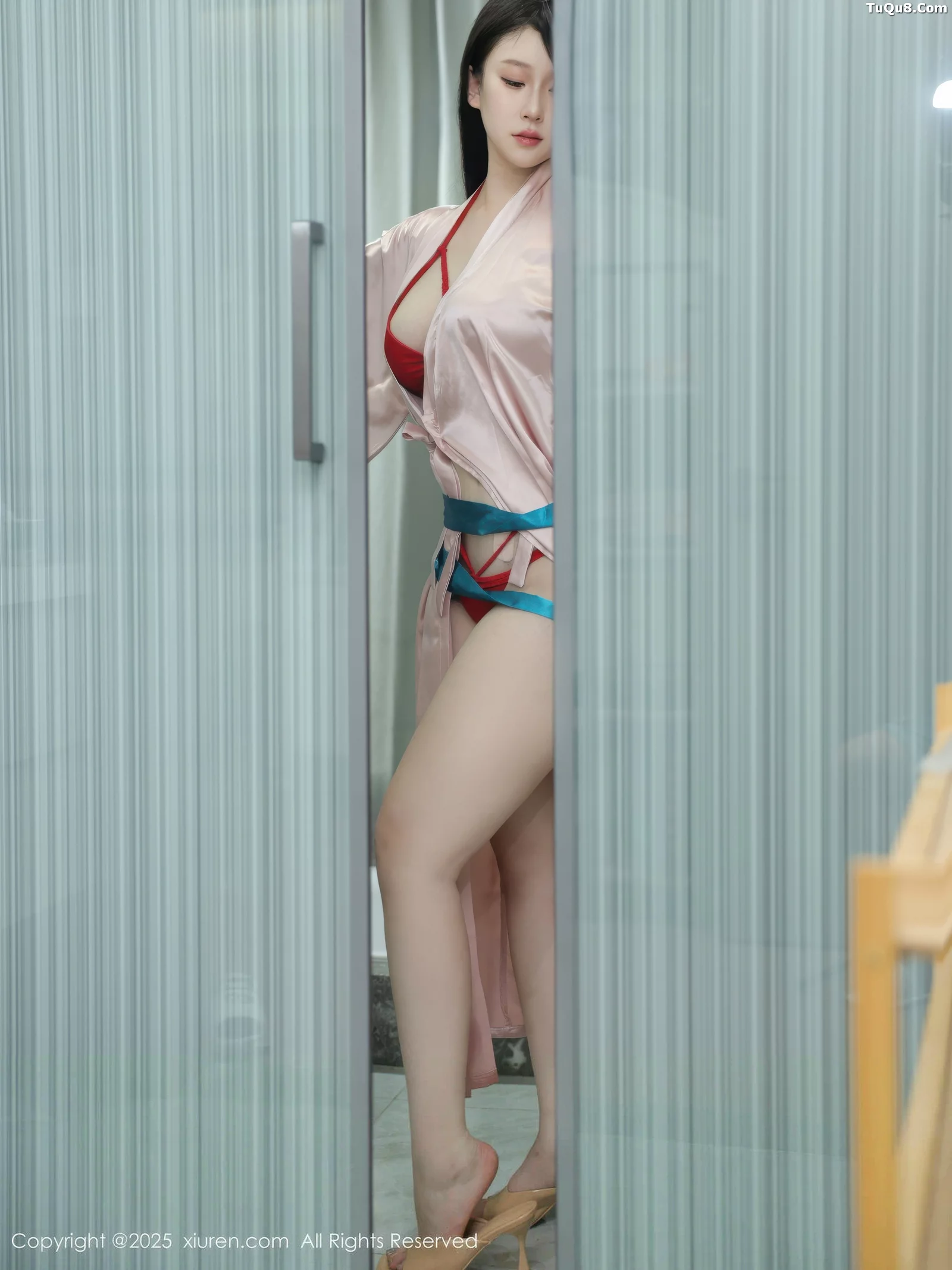 [[XiuRen秀人网]秀人网]No.10724_模特李沁恩lrene浴室场景性感红色比基尼秀丰腴身材撩人诱惑写真79P