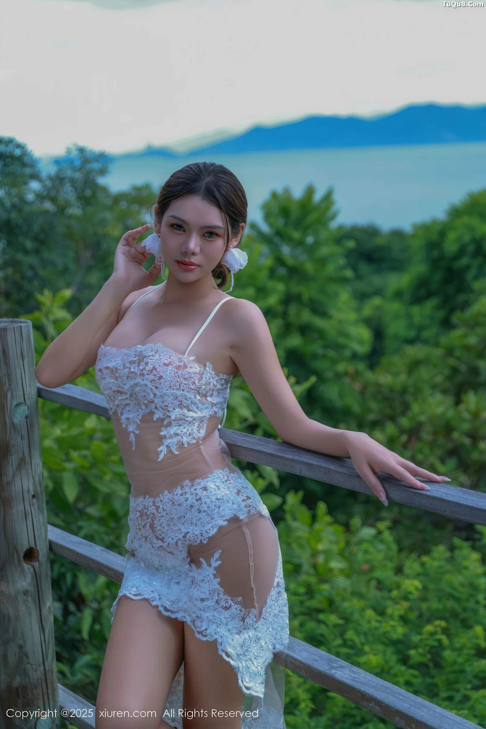 [[XiuRen秀人网]秀人网]No.10721_模特叮当DD性感白色情趣服饰配白色丝袜秀完美身材诱惑写真77P