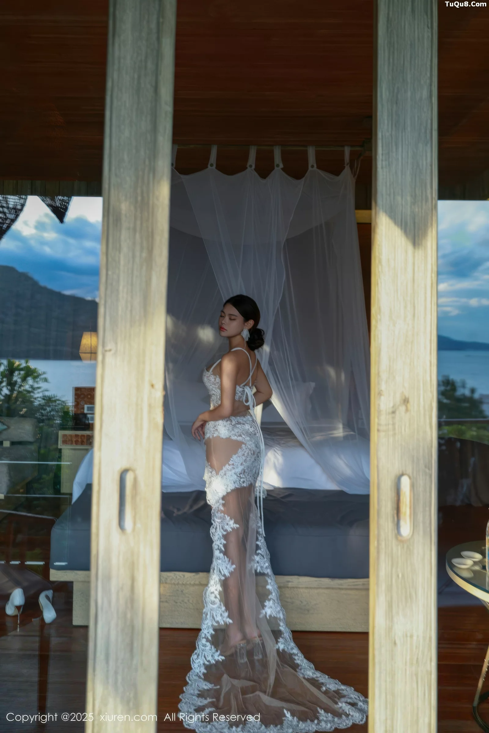 [[XiuRen秀人网]秀人网]No.10721_模特叮当DD性感白色情趣服饰配白色丝袜秀完美身材诱惑写真77P