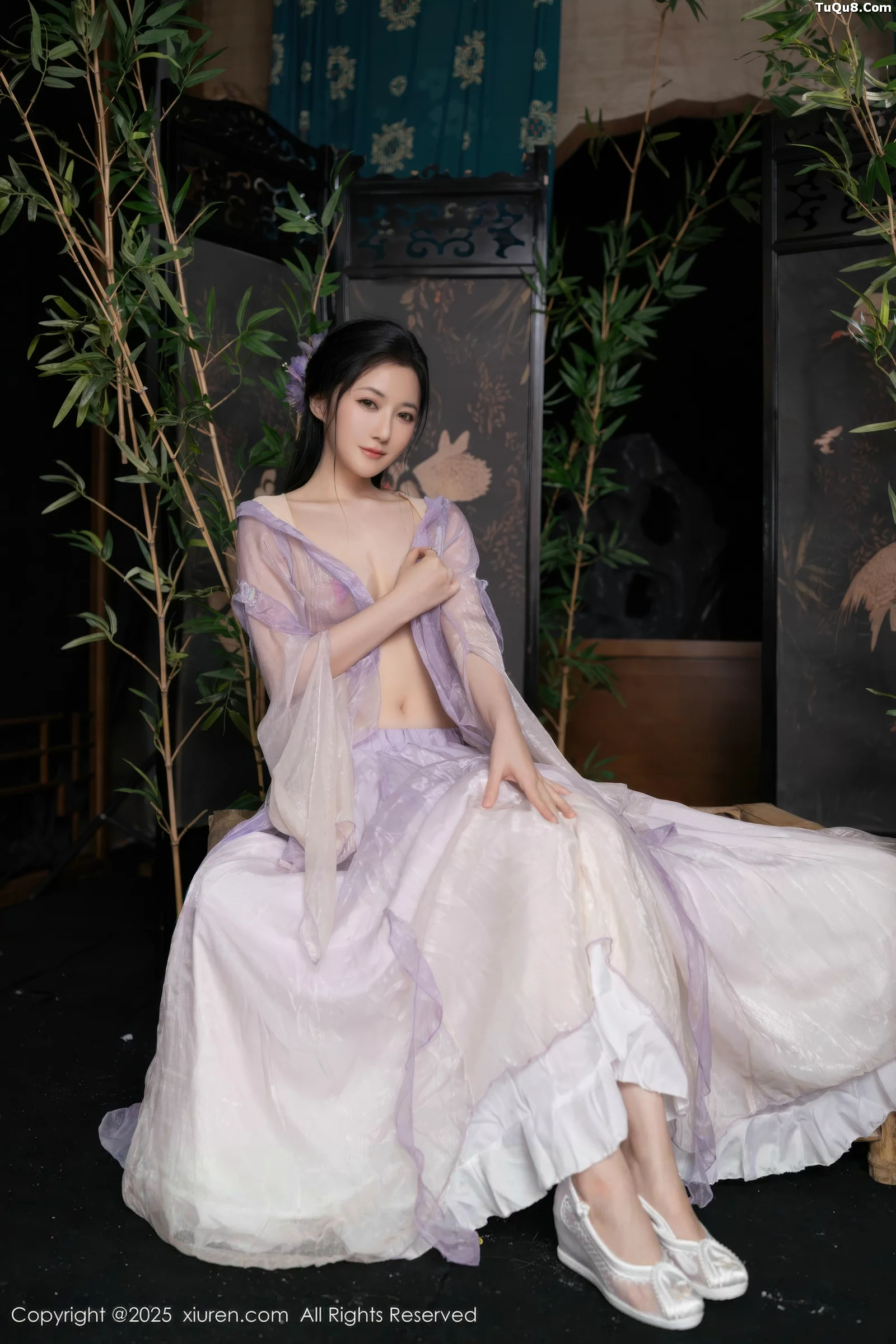 [[XiuRen秀人网]秀人网]No.10737_模特鱼子酱Fish性感紫色连衣裙配白色丝袜秀曼妙身姿诱惑写真74P