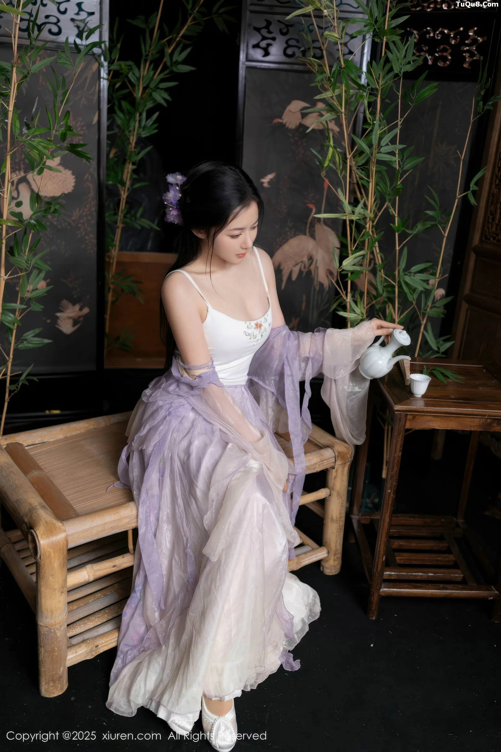 [[XiuRen秀人网]秀人网]No.10737_模特鱼子酱Fish性感紫色连衣裙配白色丝袜秀曼妙身姿诱惑写真74P